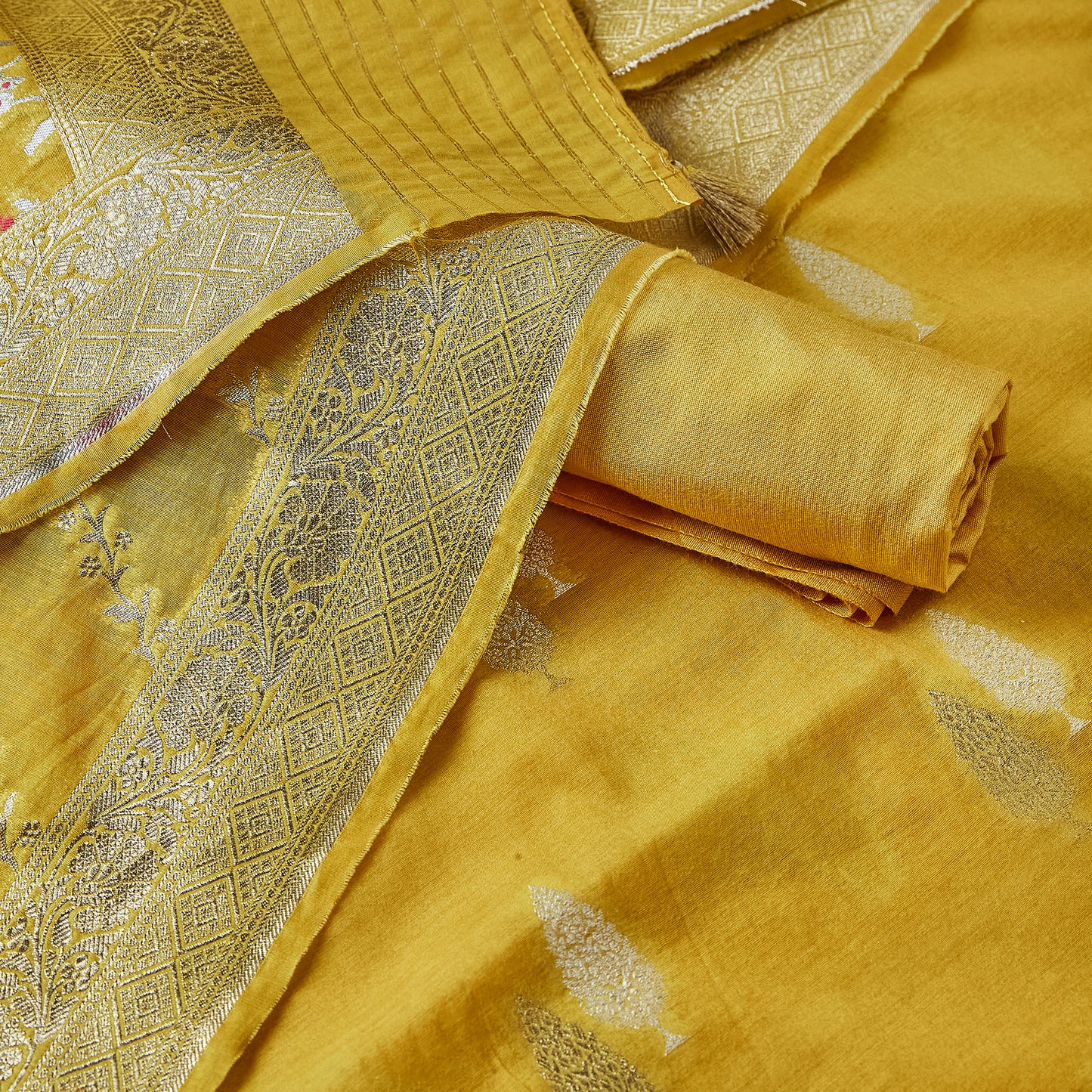 Mustard Twin contrast bootis in kurta, full jaal meenakari weaving dupatta, plain bottom