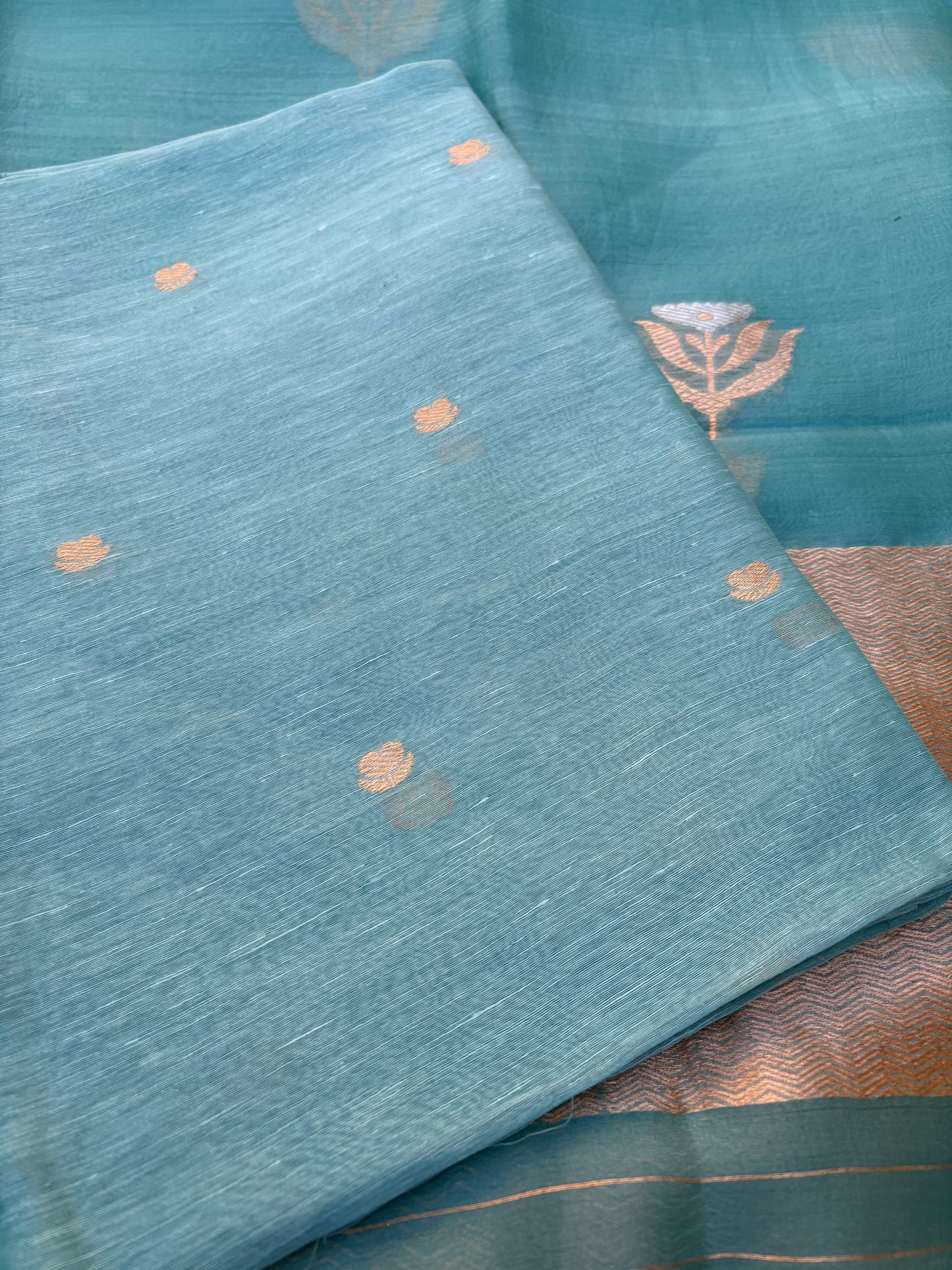Blue linen silk kurta, kora kadhwa dupatta, plain bottom