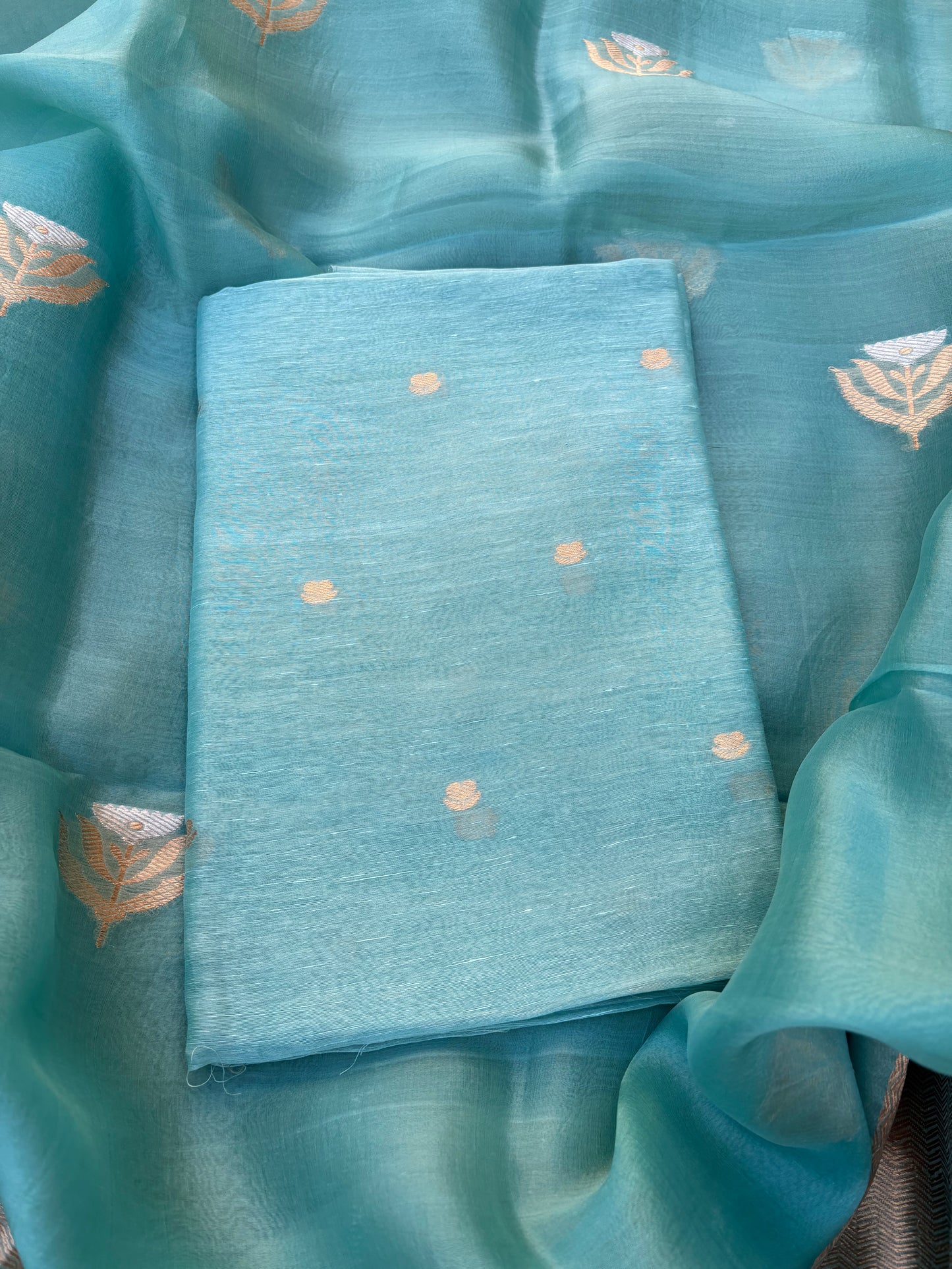 Blue linen silk kurta, kora kadhwa dupatta, plain bottom