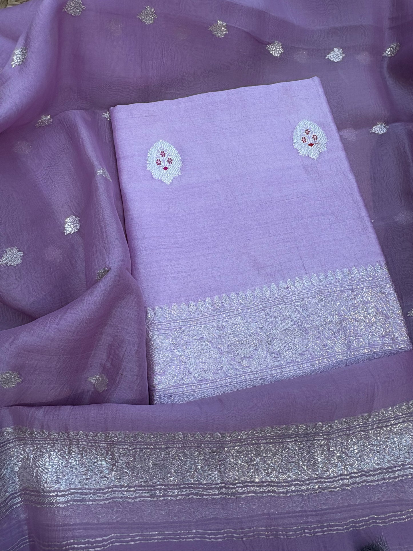 Lavender Chiniya meenadar kurta, kora silk dupatta, plain bottom