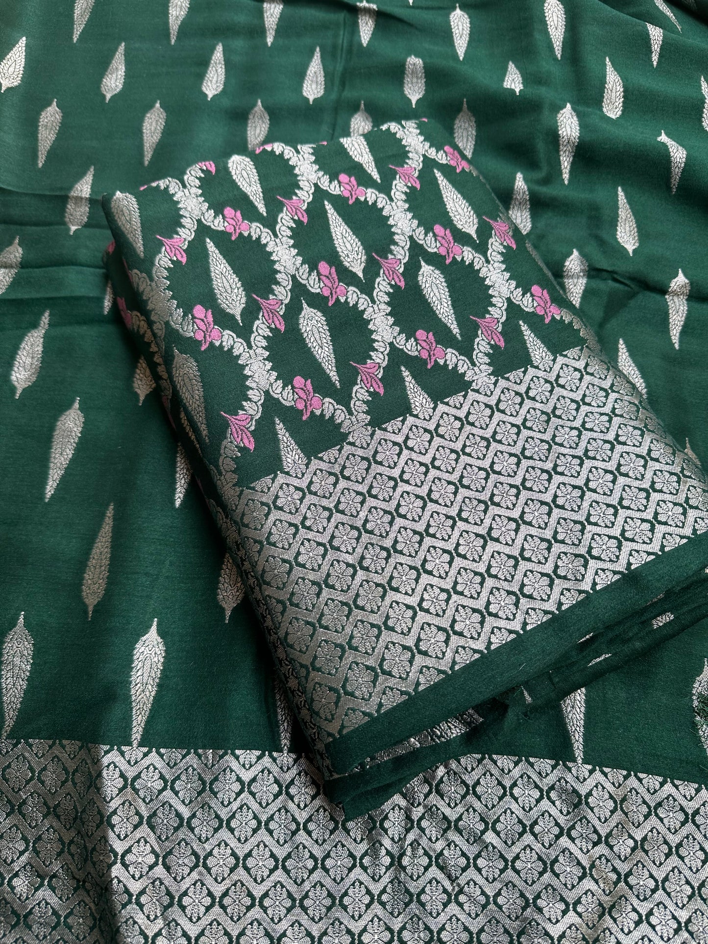 Green meendar moonda silk 3 piece suit