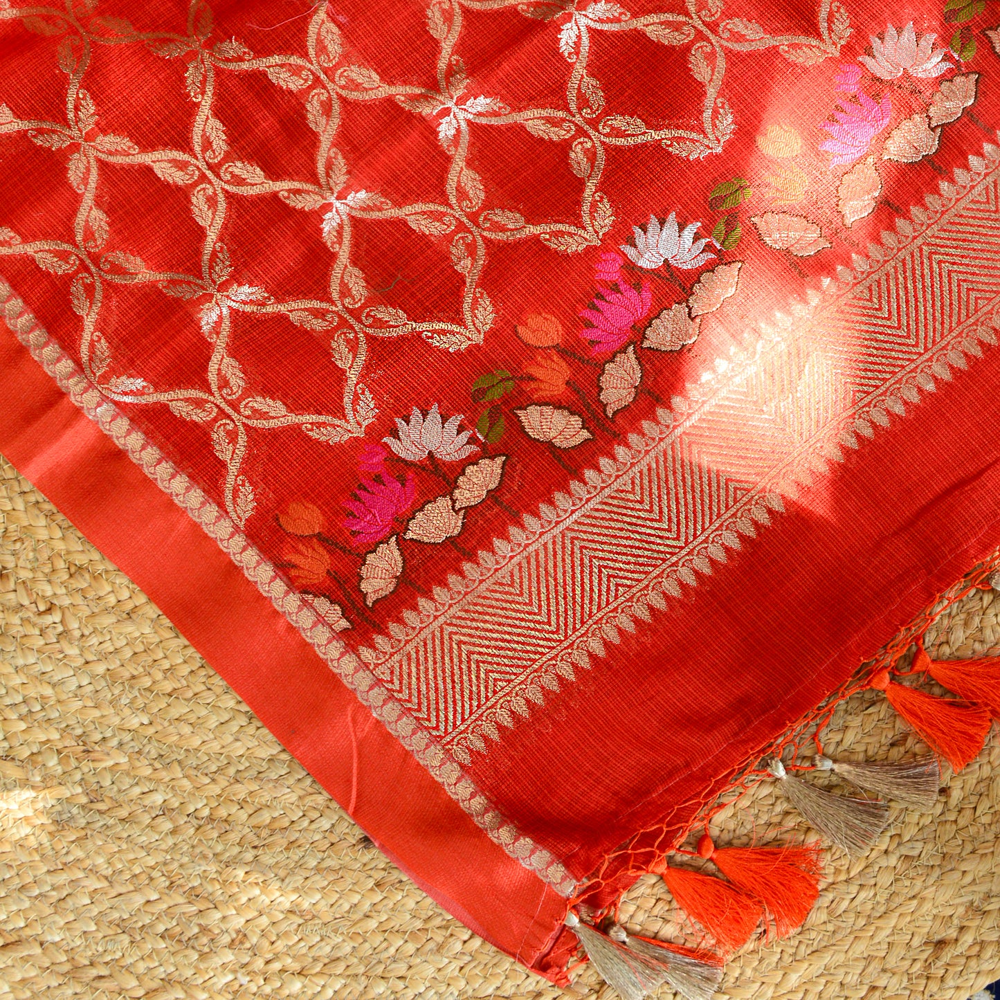 Red handloom Kota Doria meenadar suit set