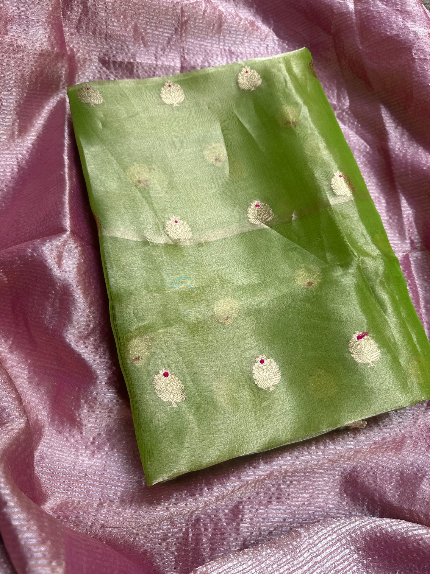 Green kadhwa tissue kurta, full weaving dupatta, plain bottom