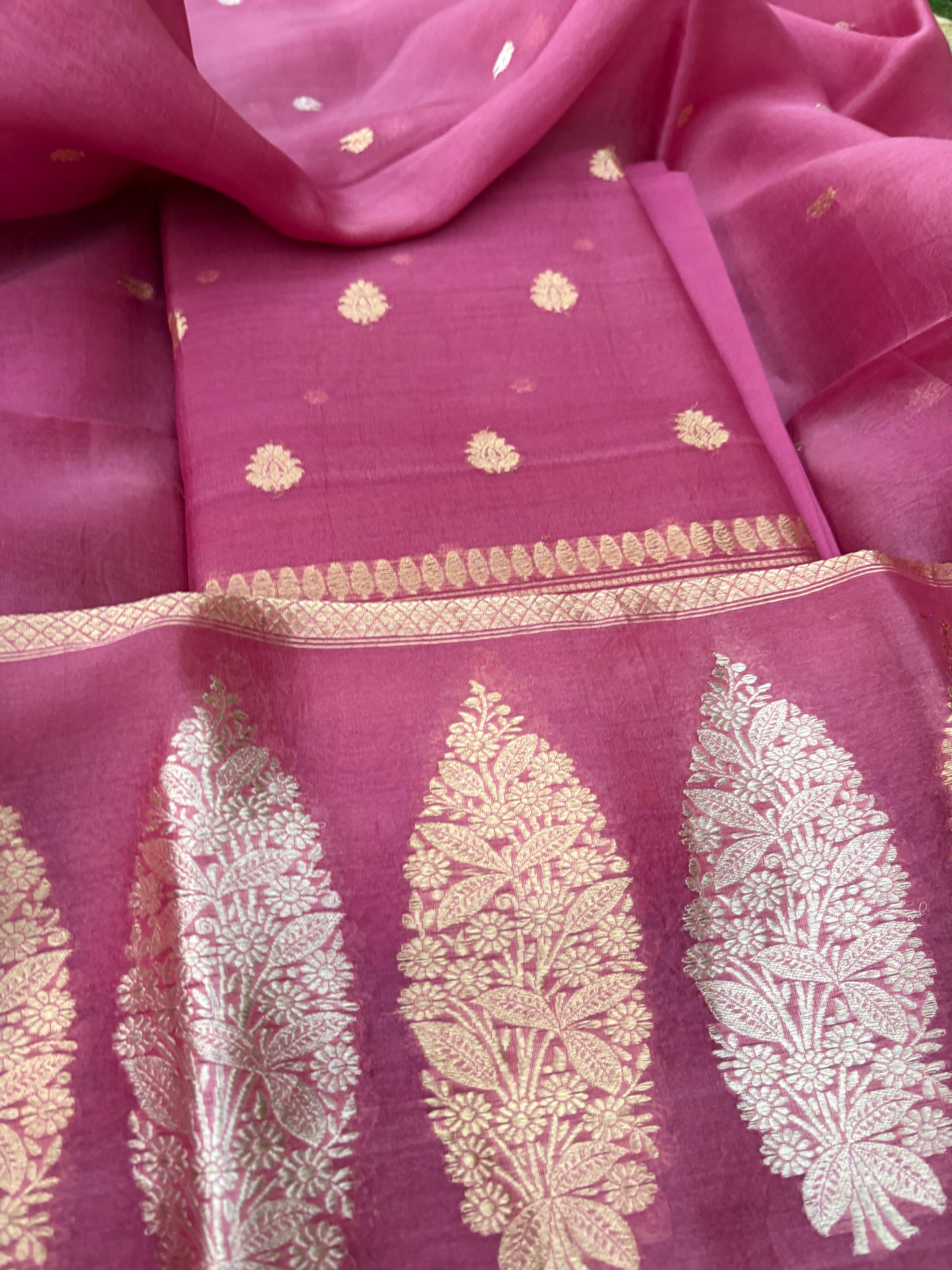 Onion pink kora kadhwa 3 piece suit set