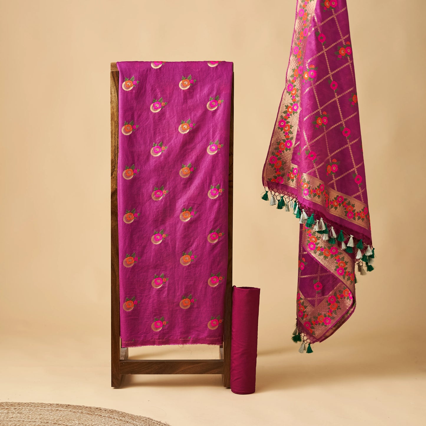 Magenta Flower weaving chanderi 3 piece set