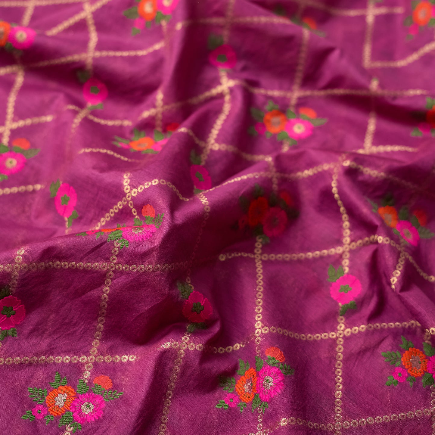 Magenta Flower weaving chanderi 3 piece set