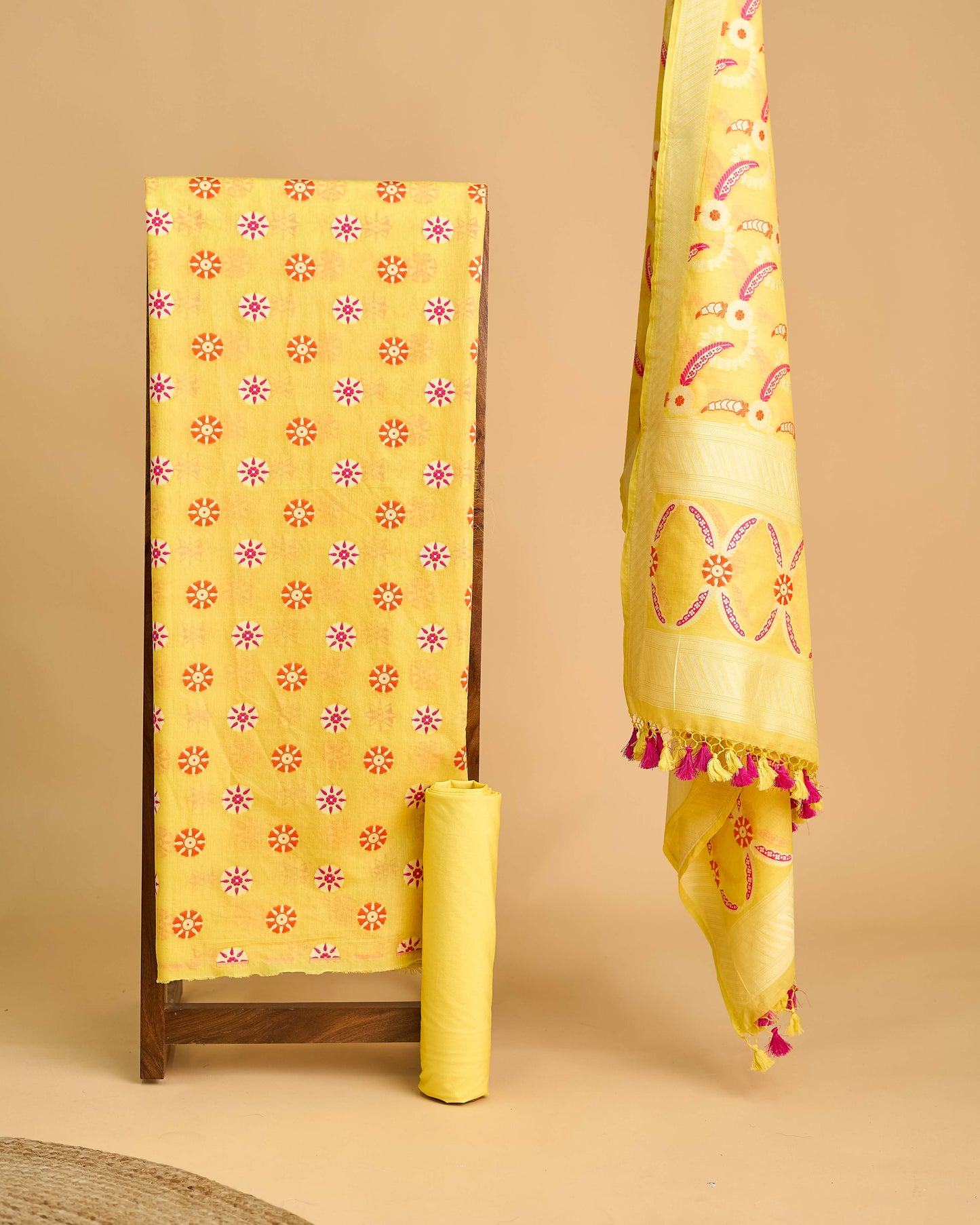 Yellow meenadar kurta, jaal dupatta, plain bottom