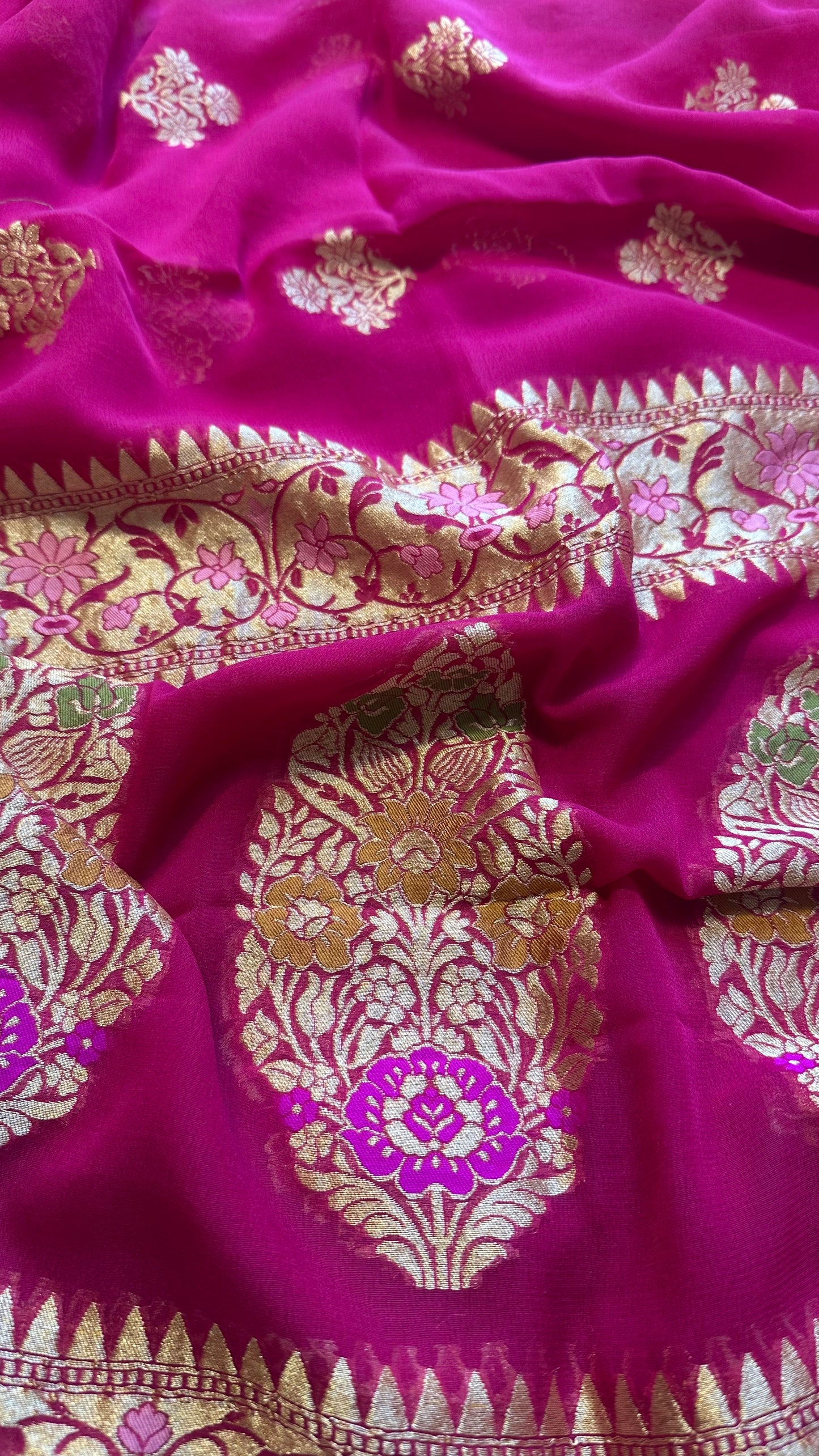 Cream chiniya silk meendar kurta, khaddi georgette dupatta , plain bottom