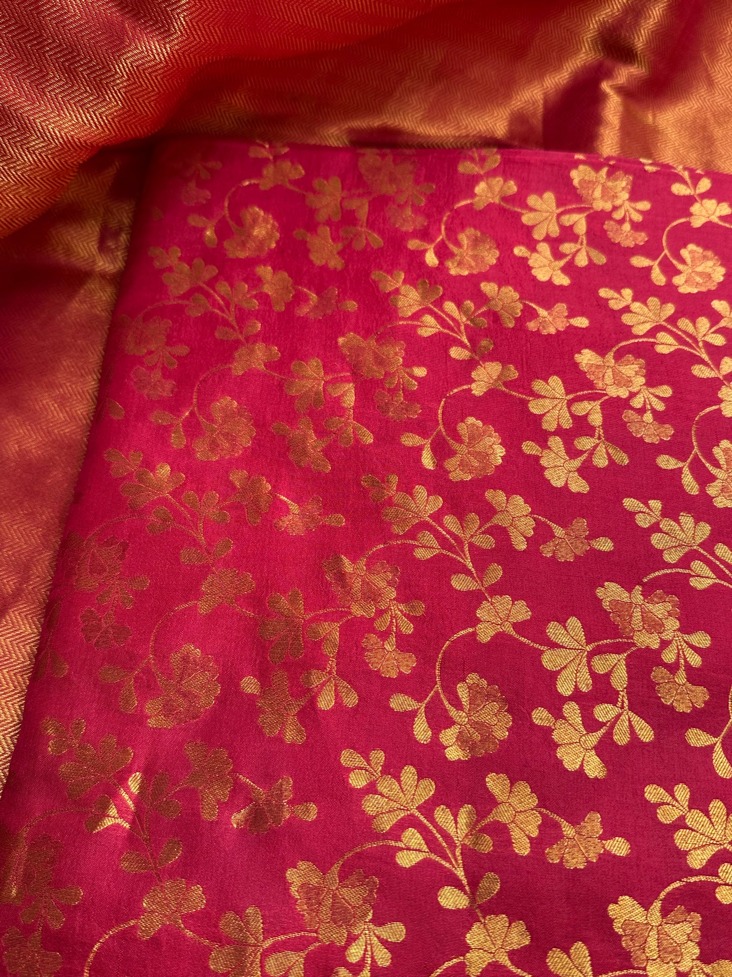 Red Jaal katan gold suit set