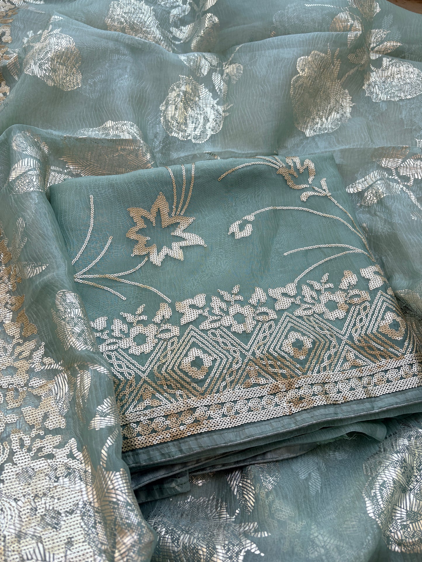 Green pita work tissue silk Suit set