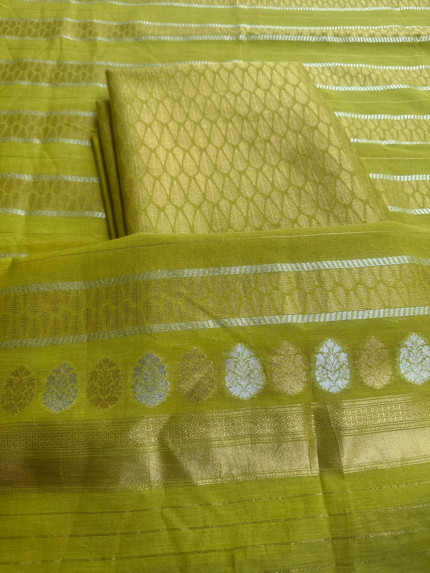 Lime green brocade kurta, chanderi dupatta, plain bottom