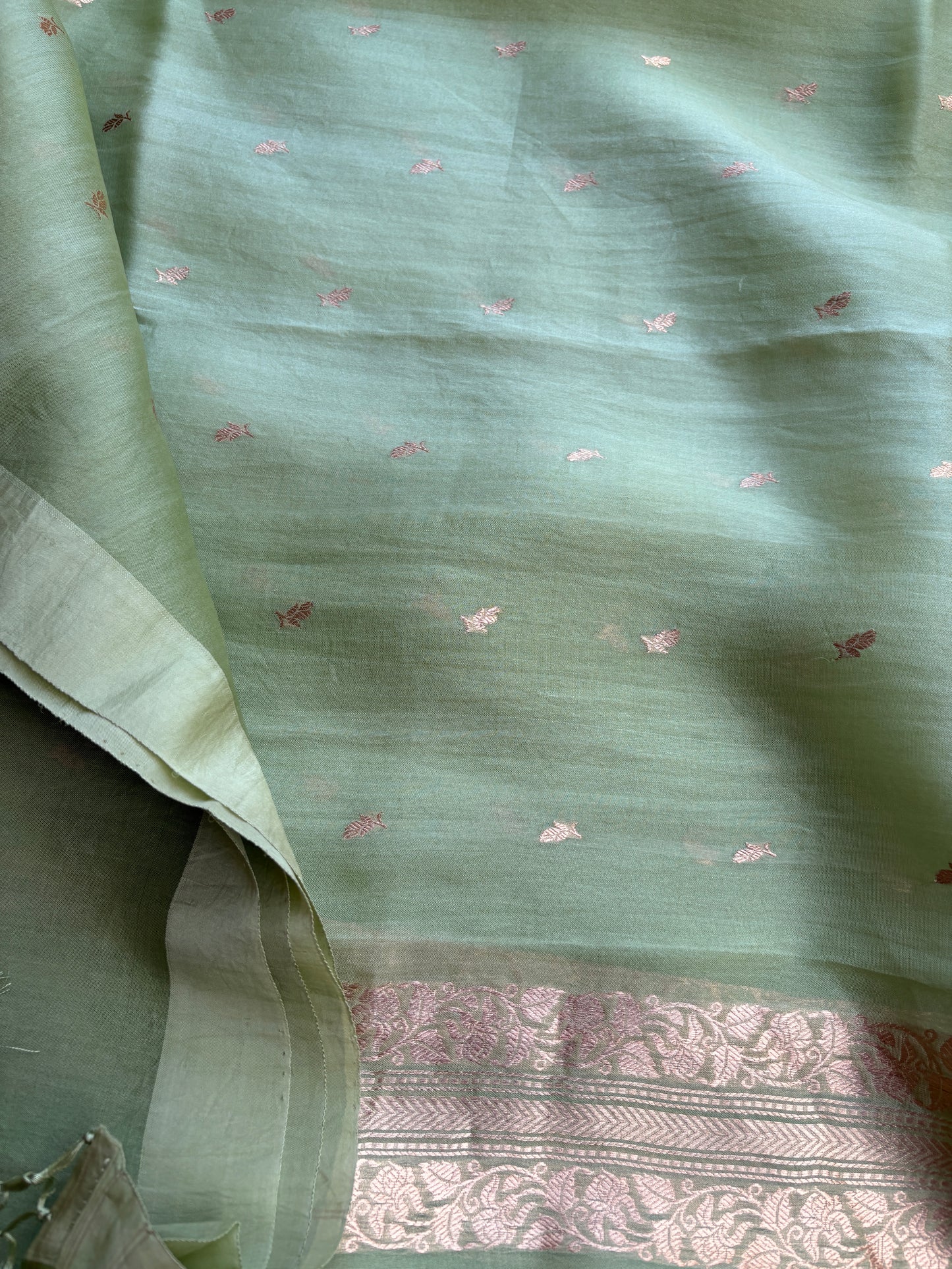 Green Chiniya kora suit set