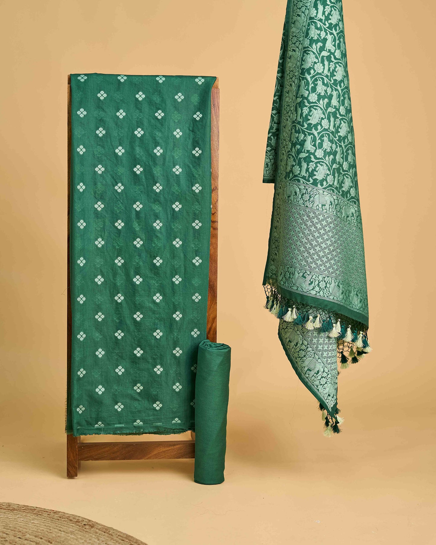 Green chanderi cotton kurta, shikargah dupatta, plain bottom