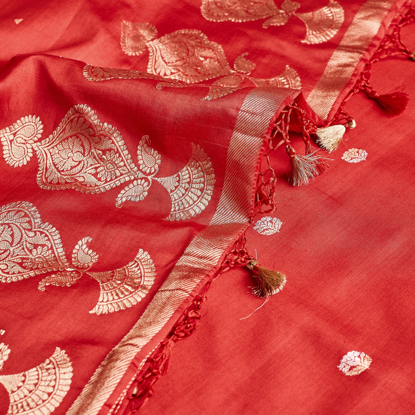 Tomato Red Pure Chiniya katan Silk Suit Set