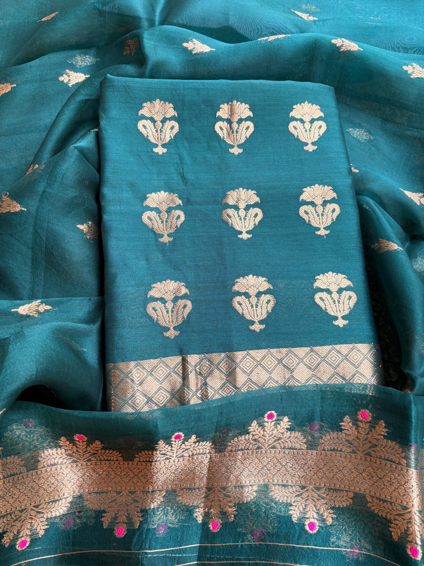Green Chiniya meenadar suit set