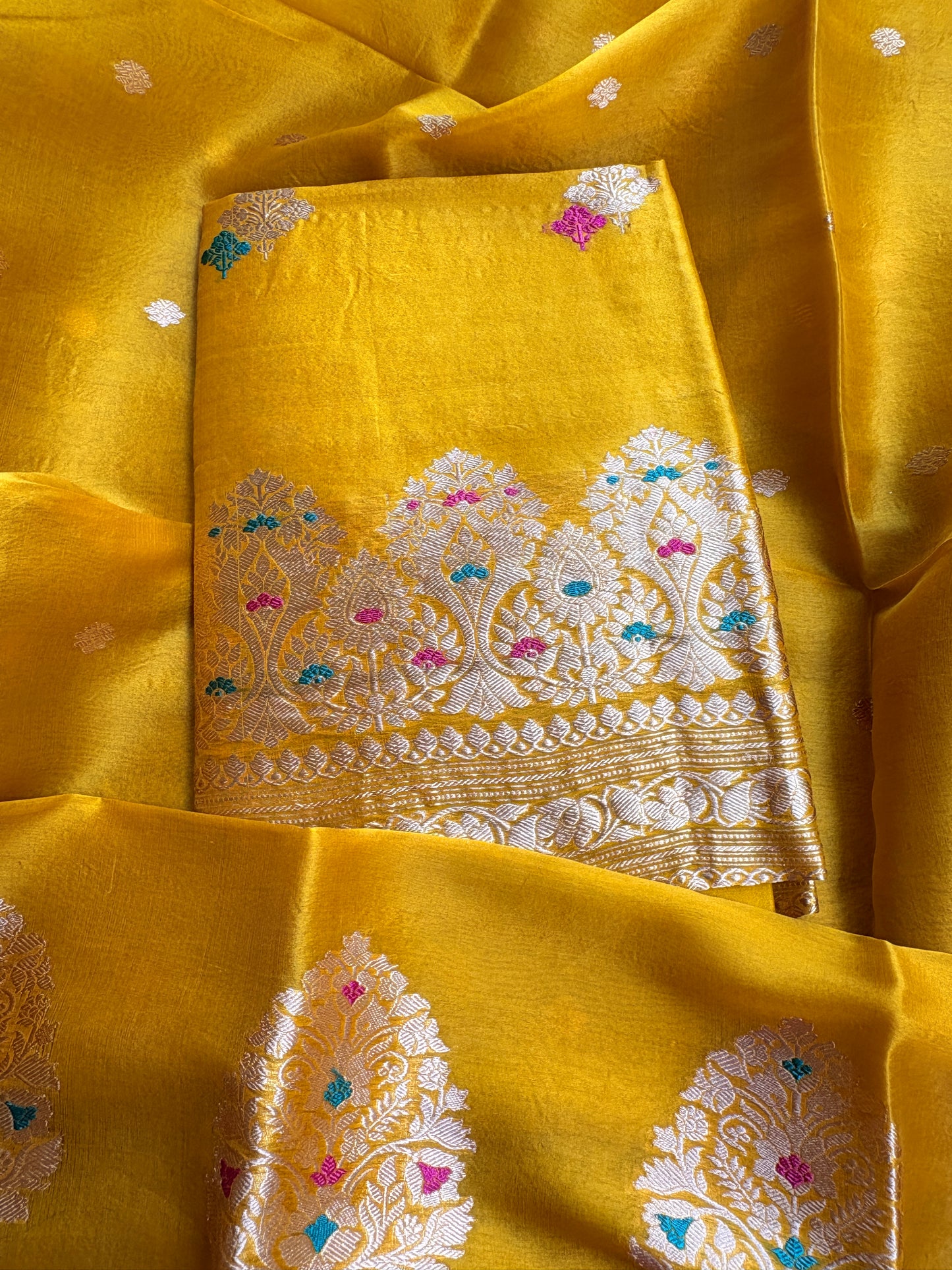 Yellow golden kora kadhwa 3 piece suit set