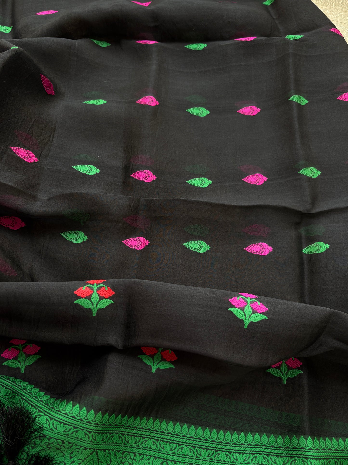 Black meenadar Chiniya kora suit set