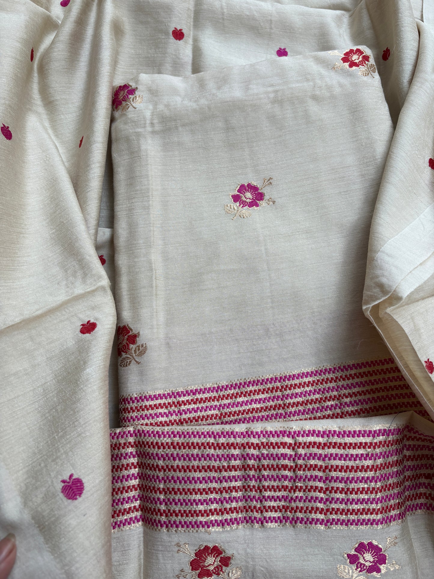 Cream moonga silk meenadar suit set