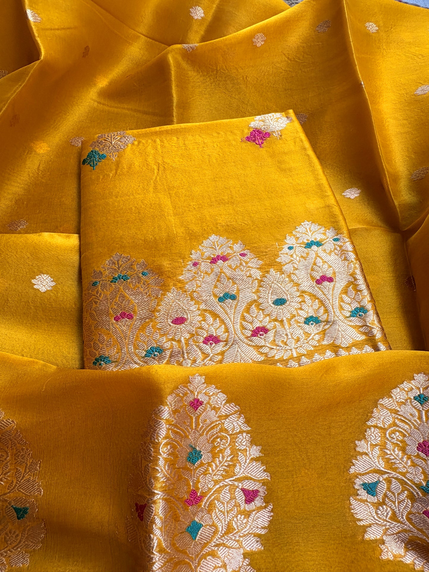Yellow golden kora kadhwa 3 piece suit set