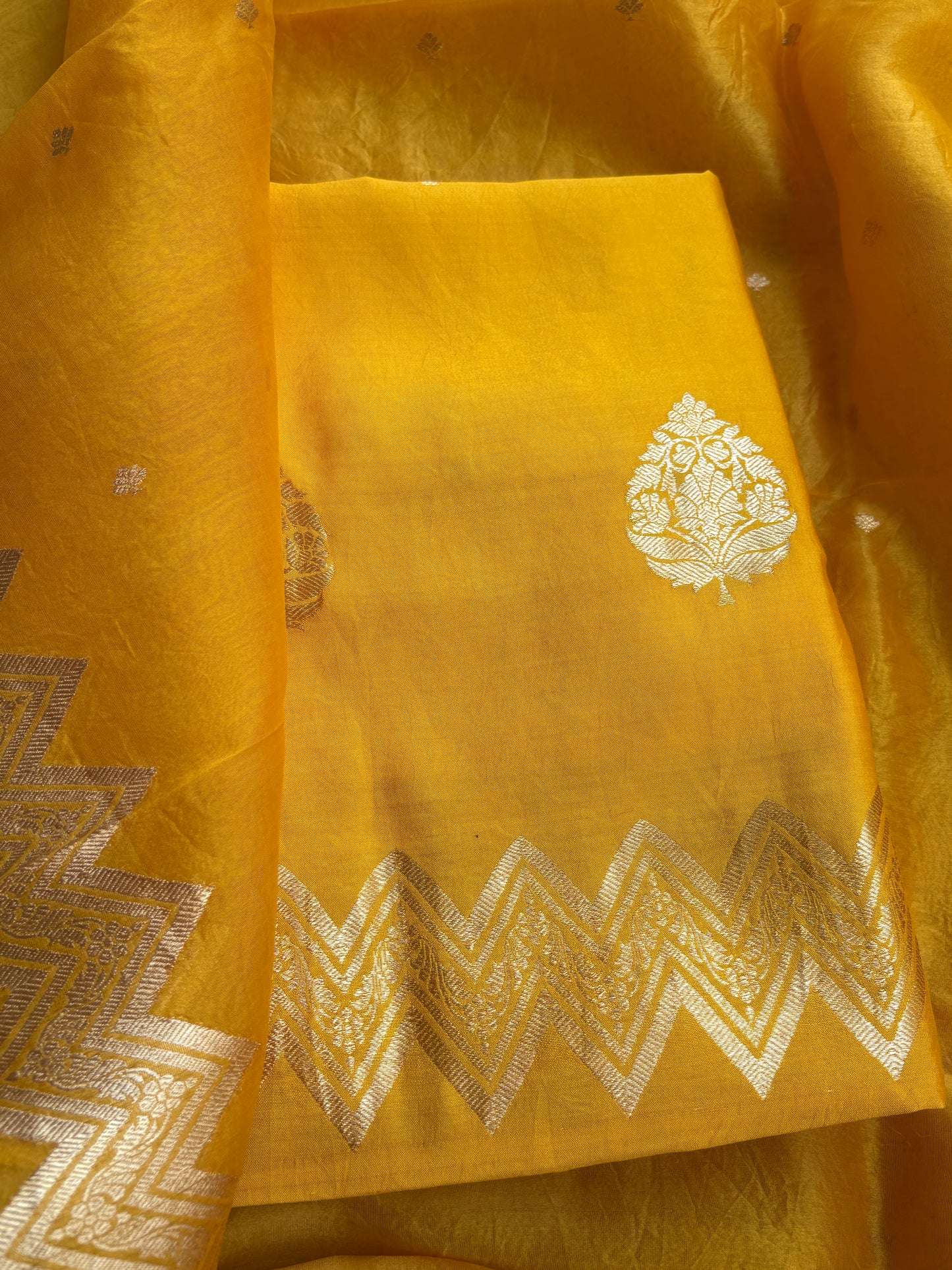 Yellow Chiniya kora suit set