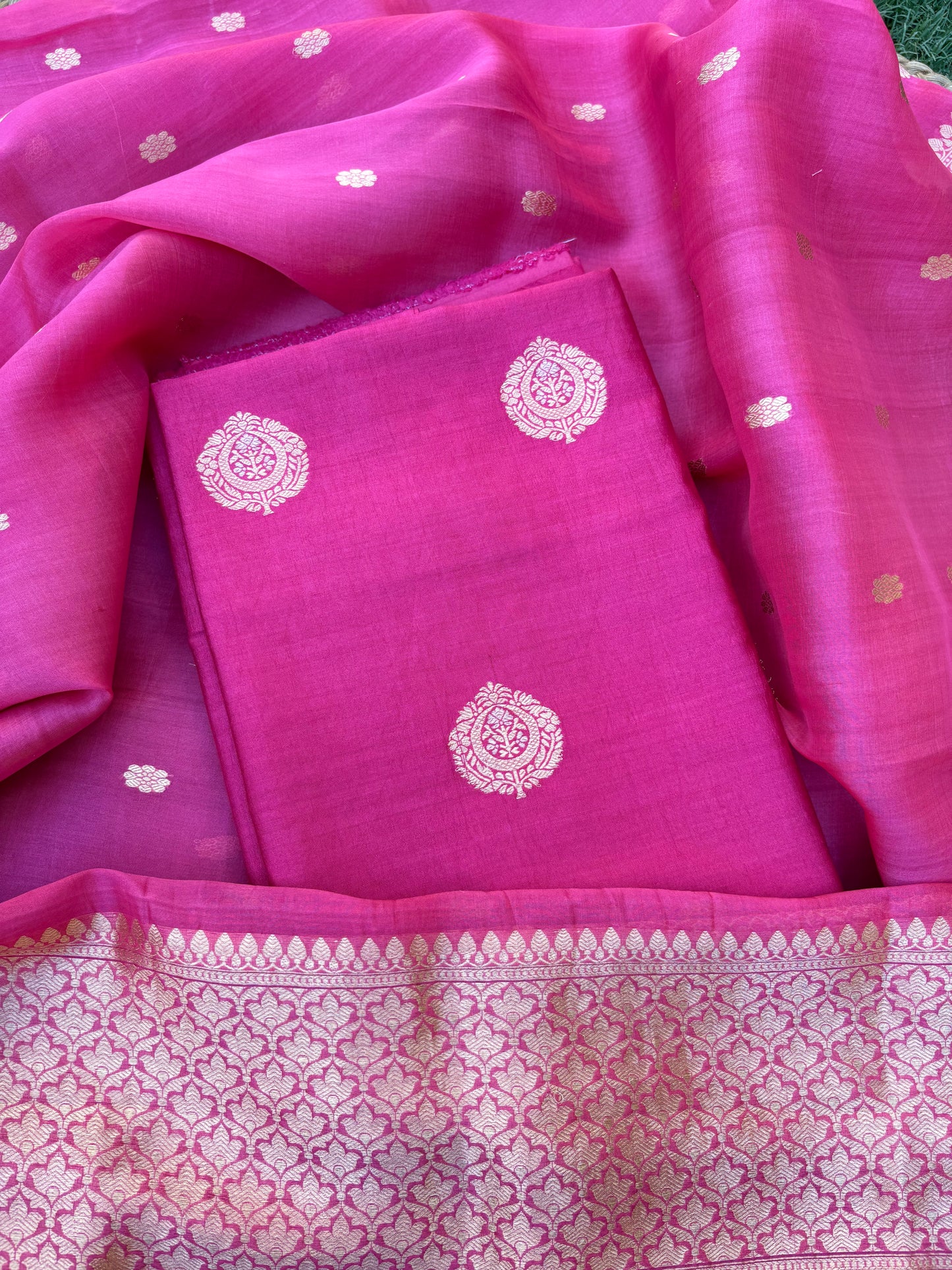 Pink Chiniya silk kurta, kora silk dupatta , plain bottom