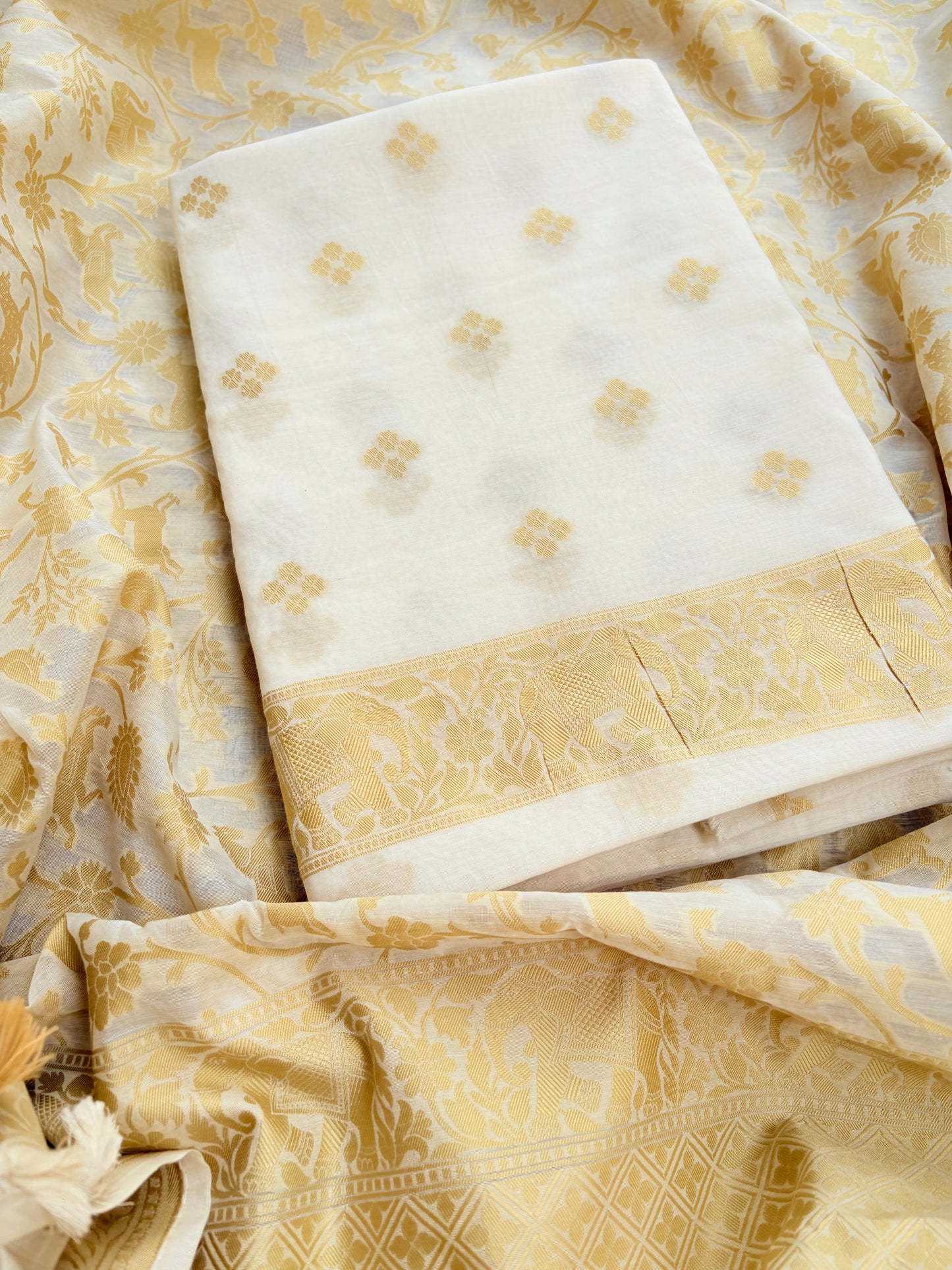 White base Chanderi shikargah suit set