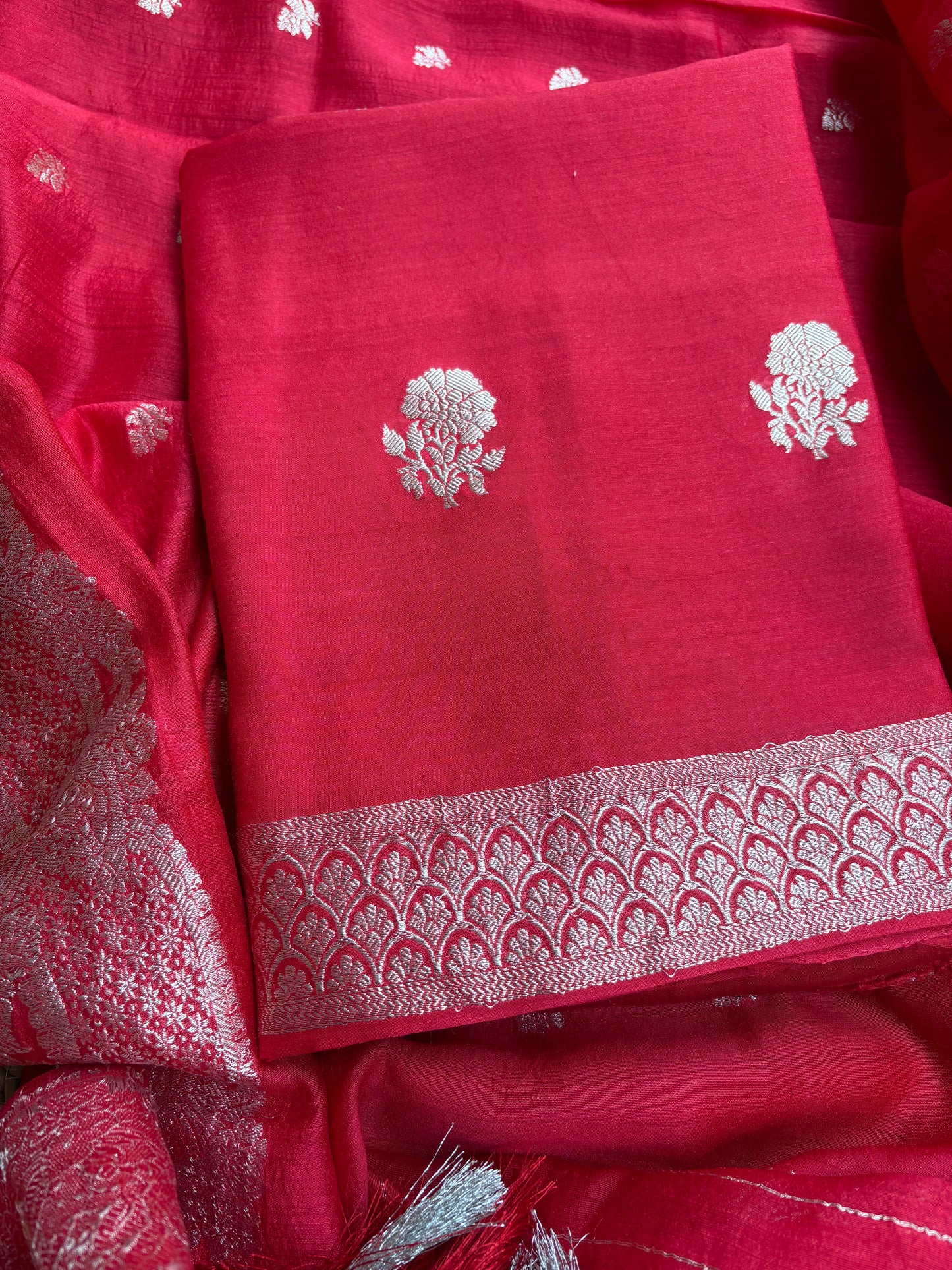 Red moonga silk kurta,moonga silk dupatta, plain silk bottom