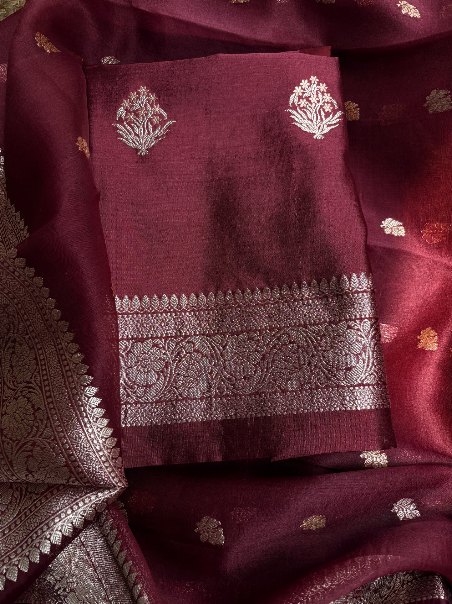 Maroon chiniya silver zari kadhwa kurta, kora silver zari dupatta, plain bottom