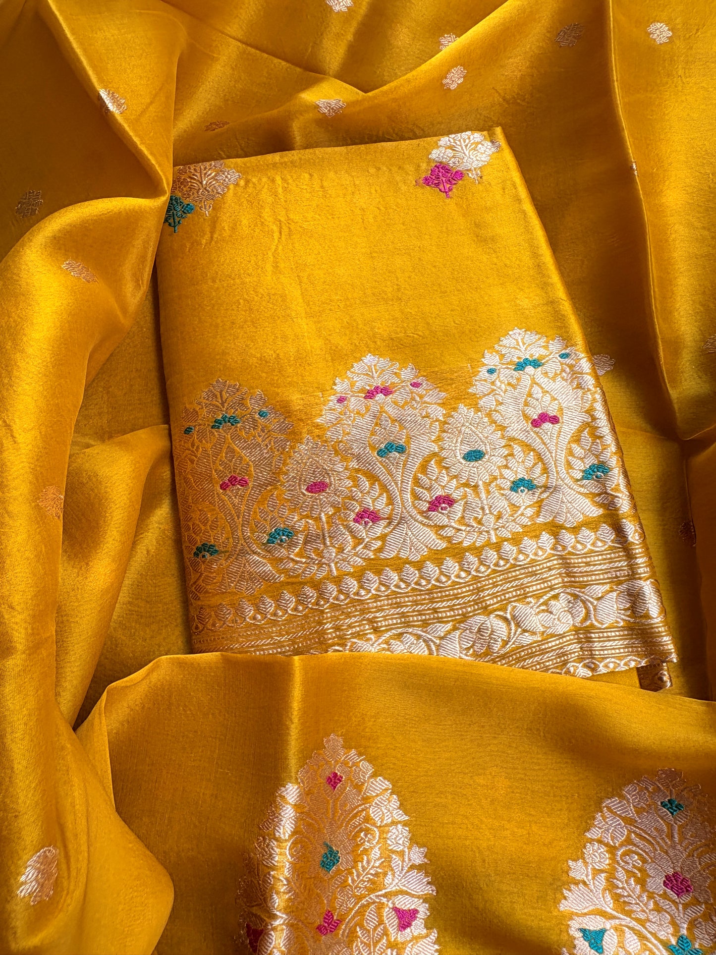 Yellow golden kora kadhwa 3 piece suit set