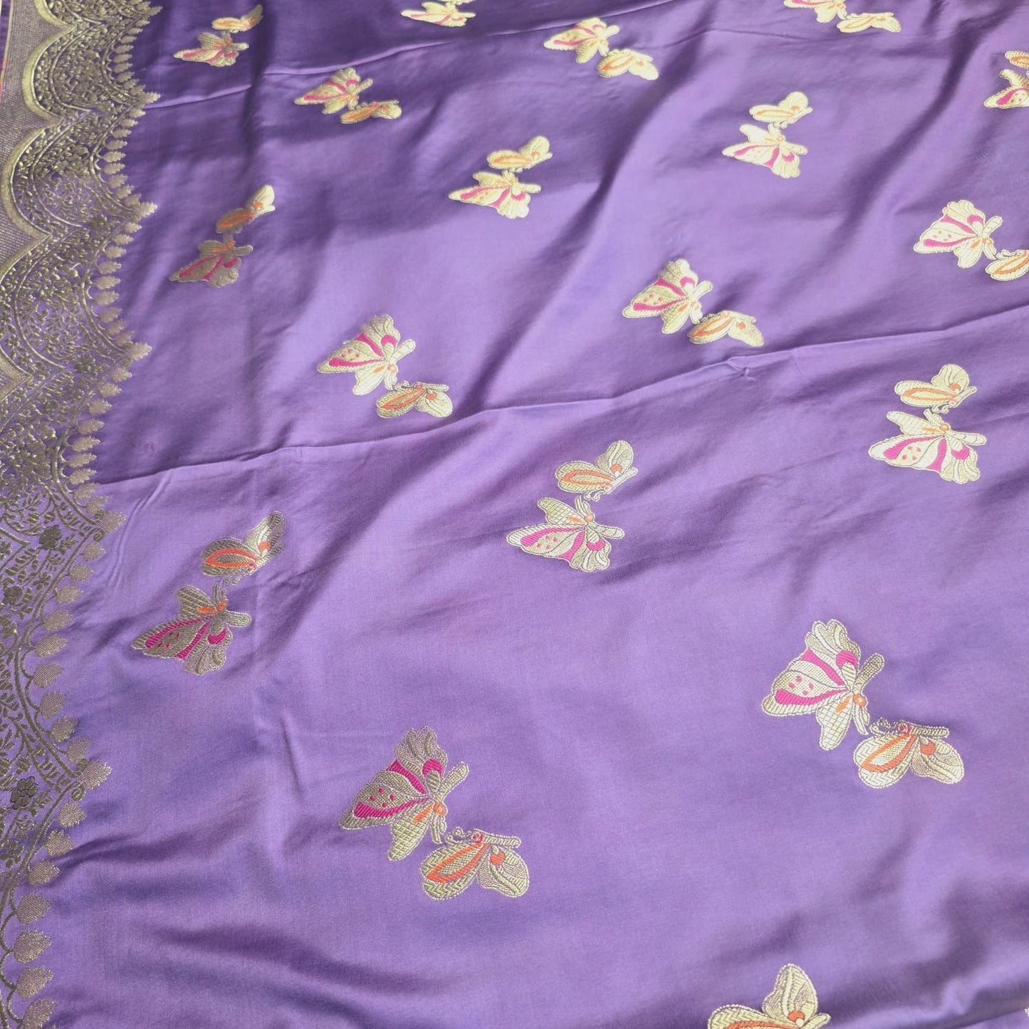 Premium Mashru silk Meenakari Banarasi saree.