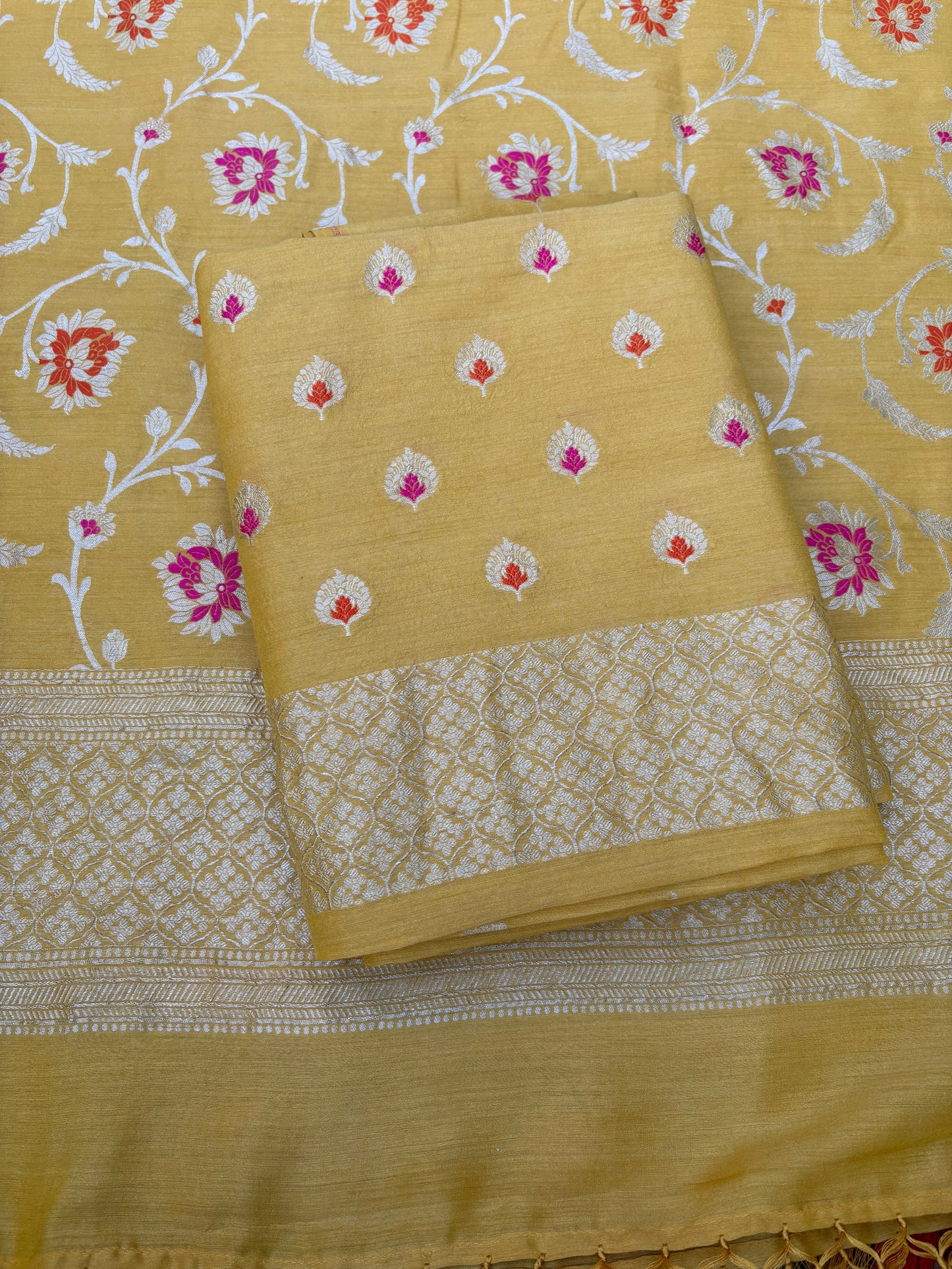 Yellow meenadar moonga silk jaal suit set