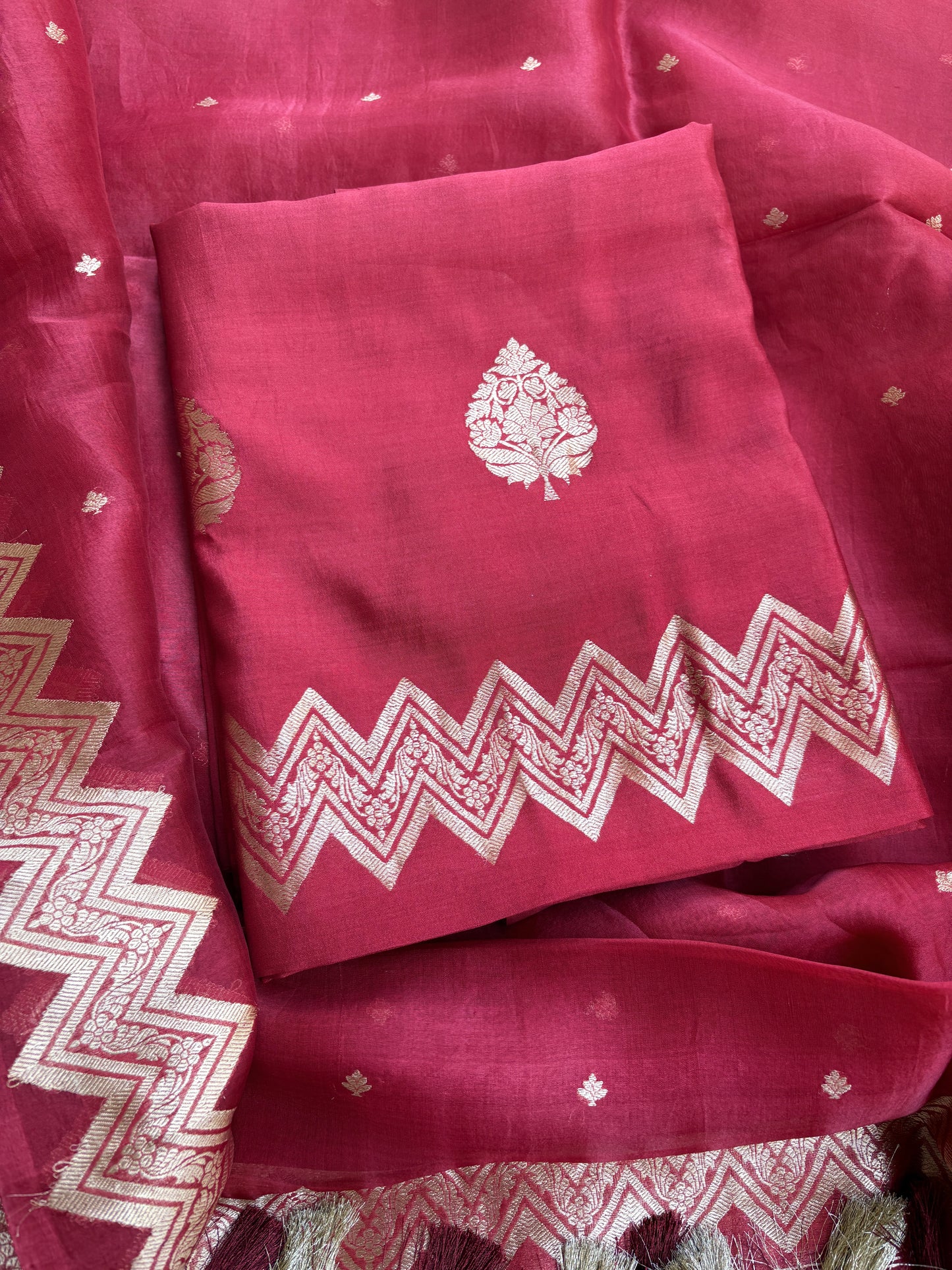 Red maroon Chiniya kora suit set