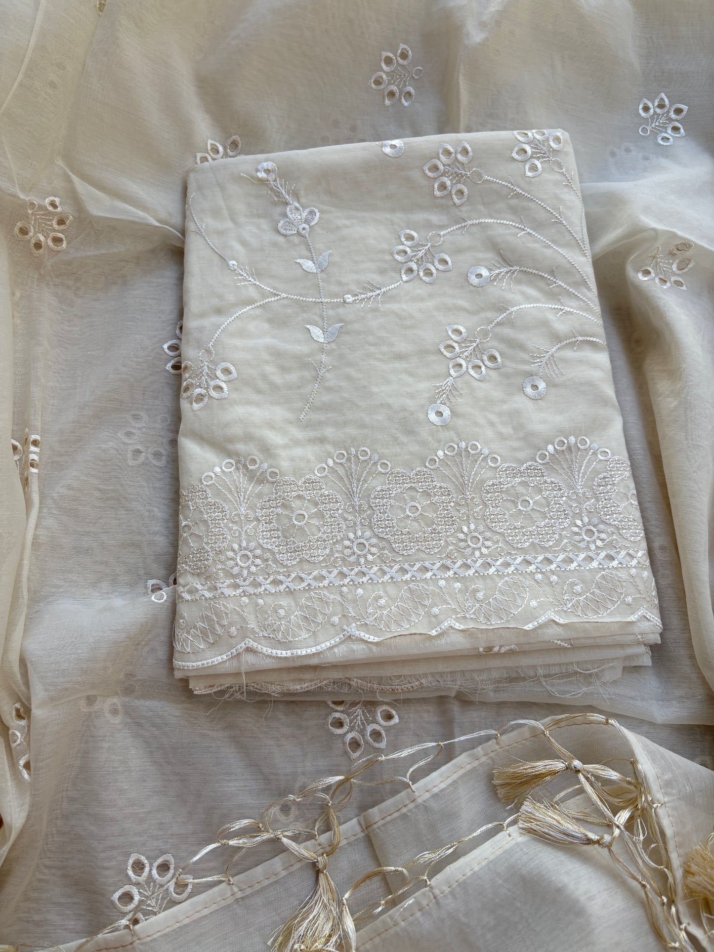 Mulchanderi suit set