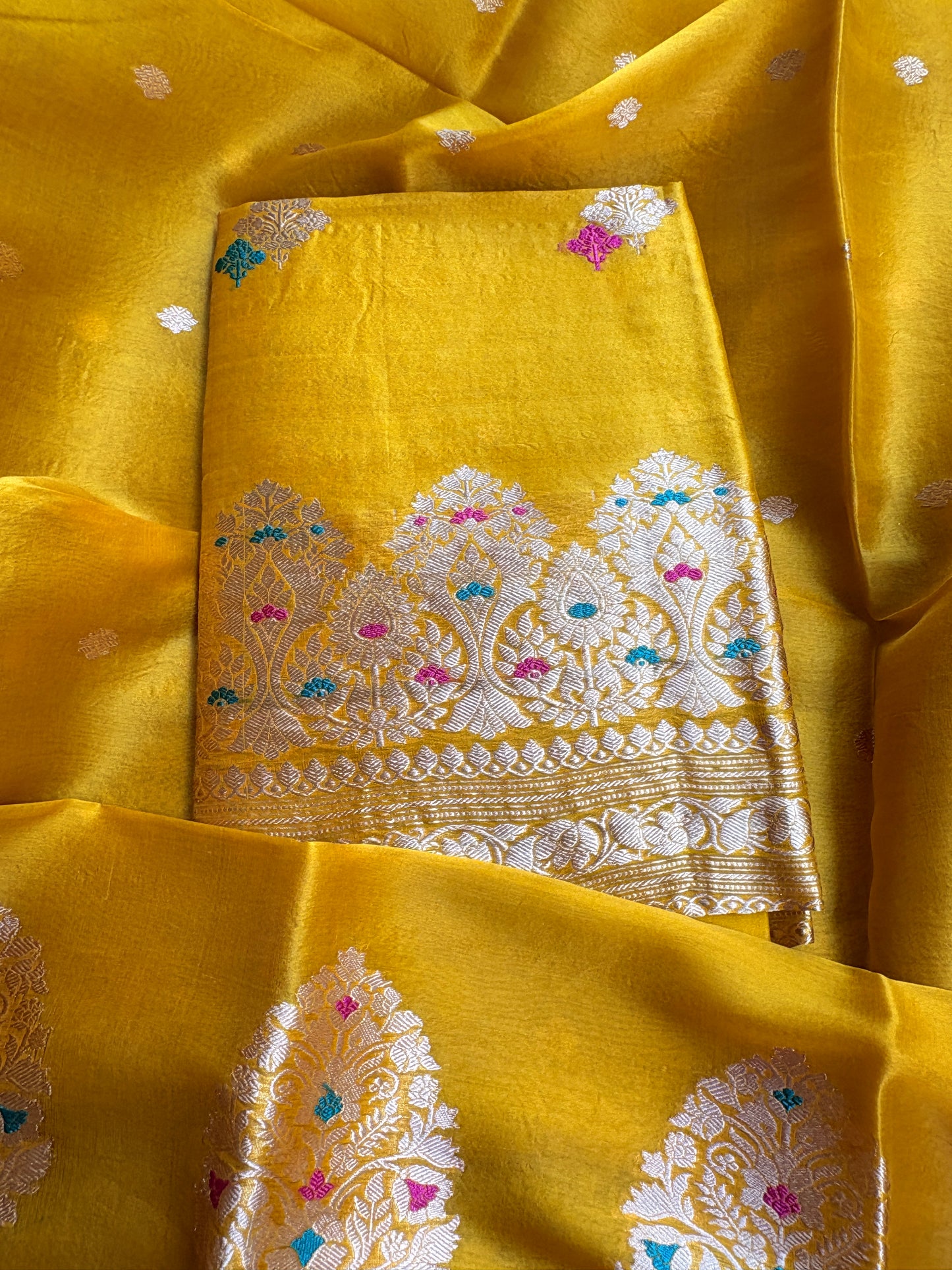 Yellow golden kora kadhwa 3 piece suit set