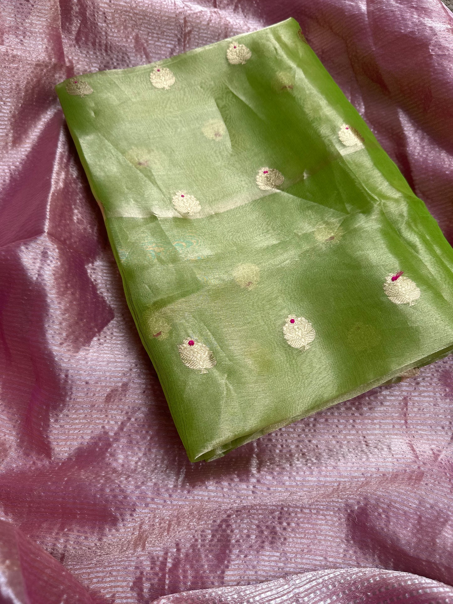 Green kadhwa tissue kurta, full weaving dupatta, plain bottom