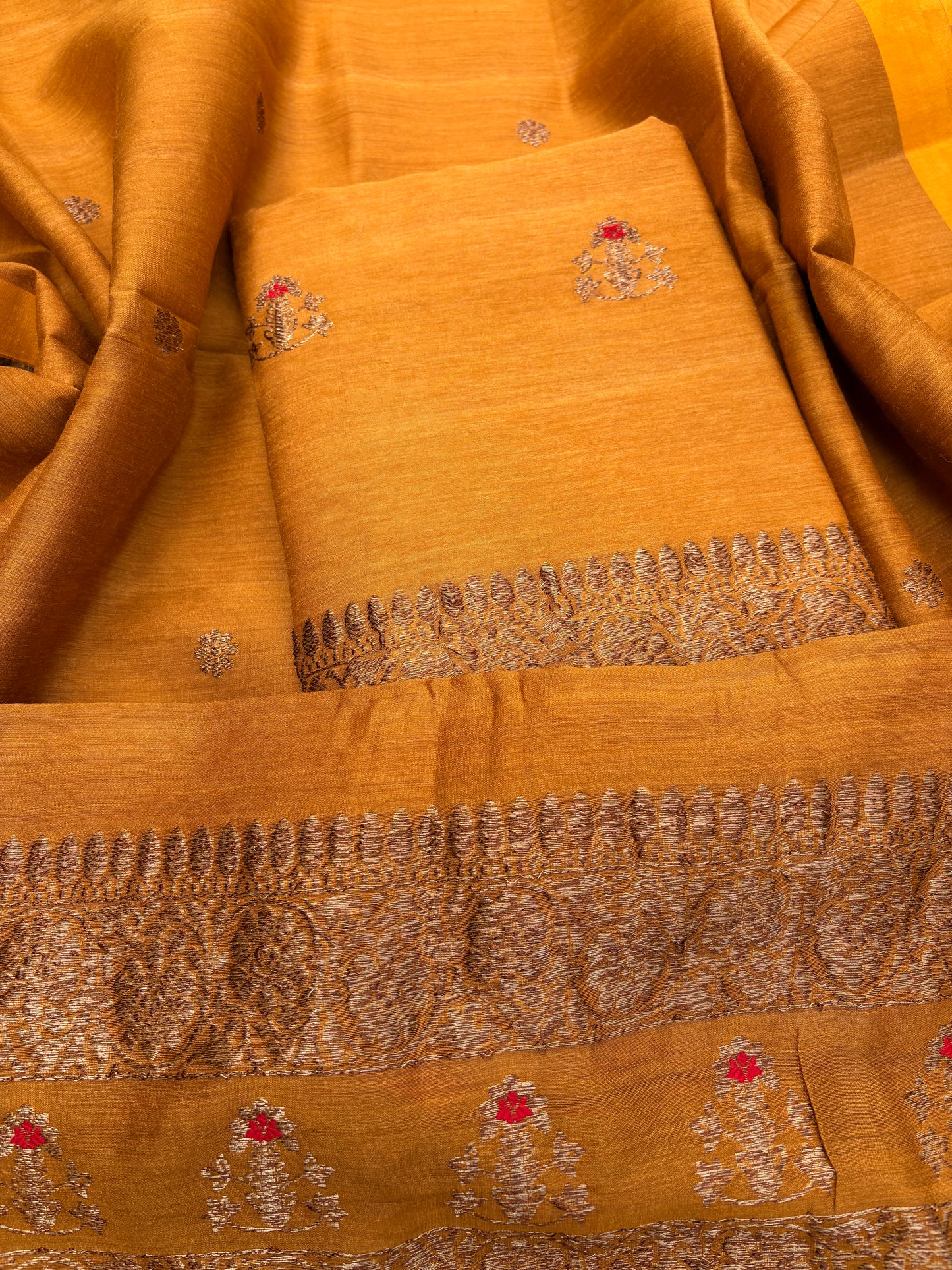 Mustard moonga silk meenadar kadhwa 3 piece suit set