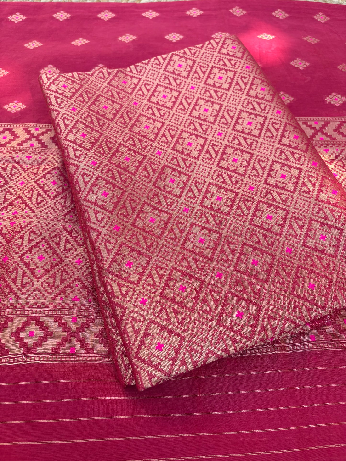 Red Chanderi jamaani weaving 3 piece suit set