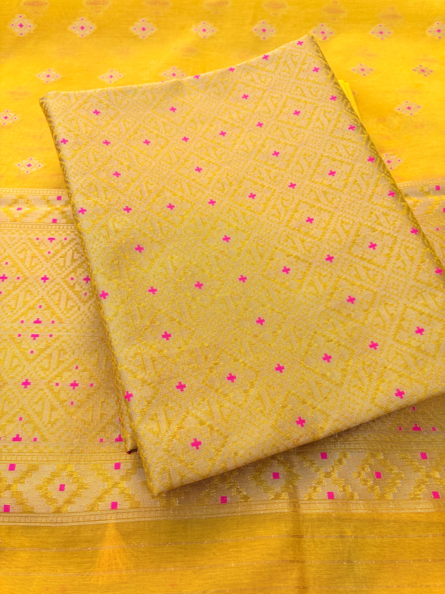 Yellow Jamdani weaving kurta, Chanderi dupatta , plain bottom