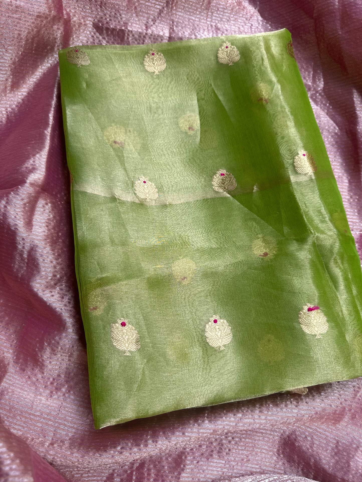 Green kadhwa tissue kurta, full weaving dupatta, plain bottom
