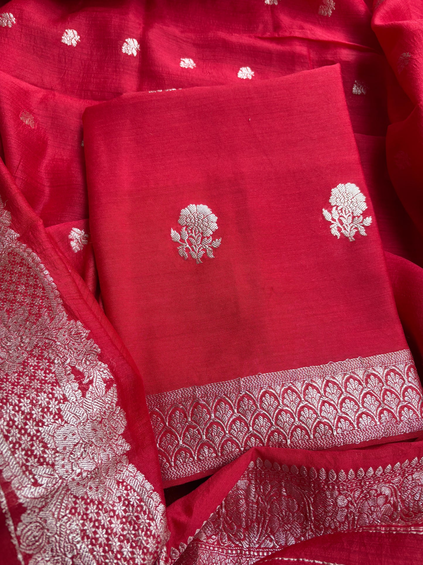 Red moonga silk kurta,moonga silk dupatta, plain silk bottom