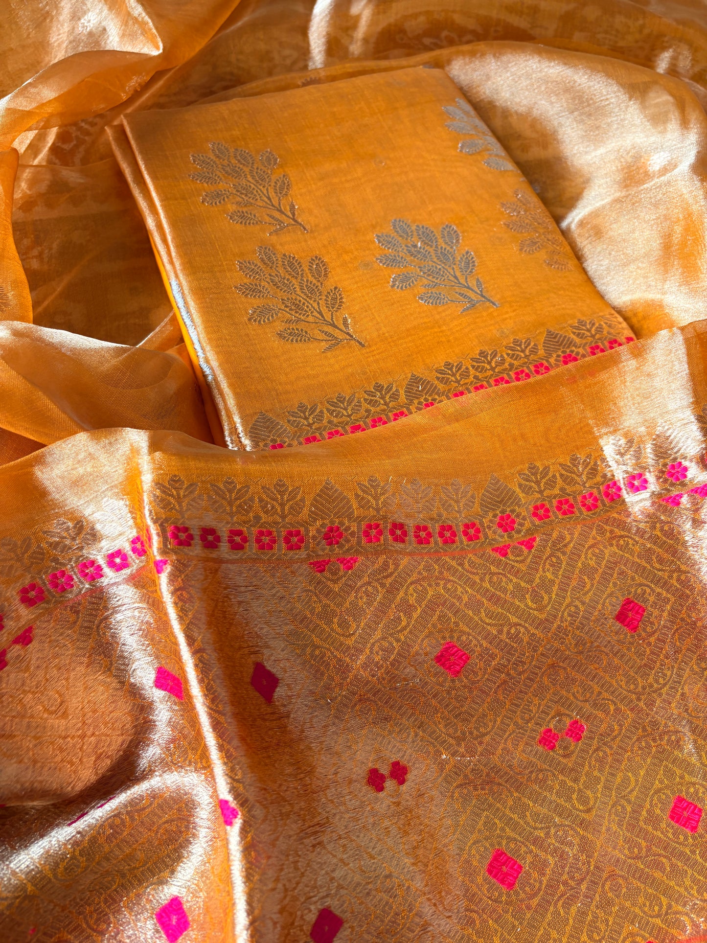 Yellow tissue kadhwa 3 piece suit set