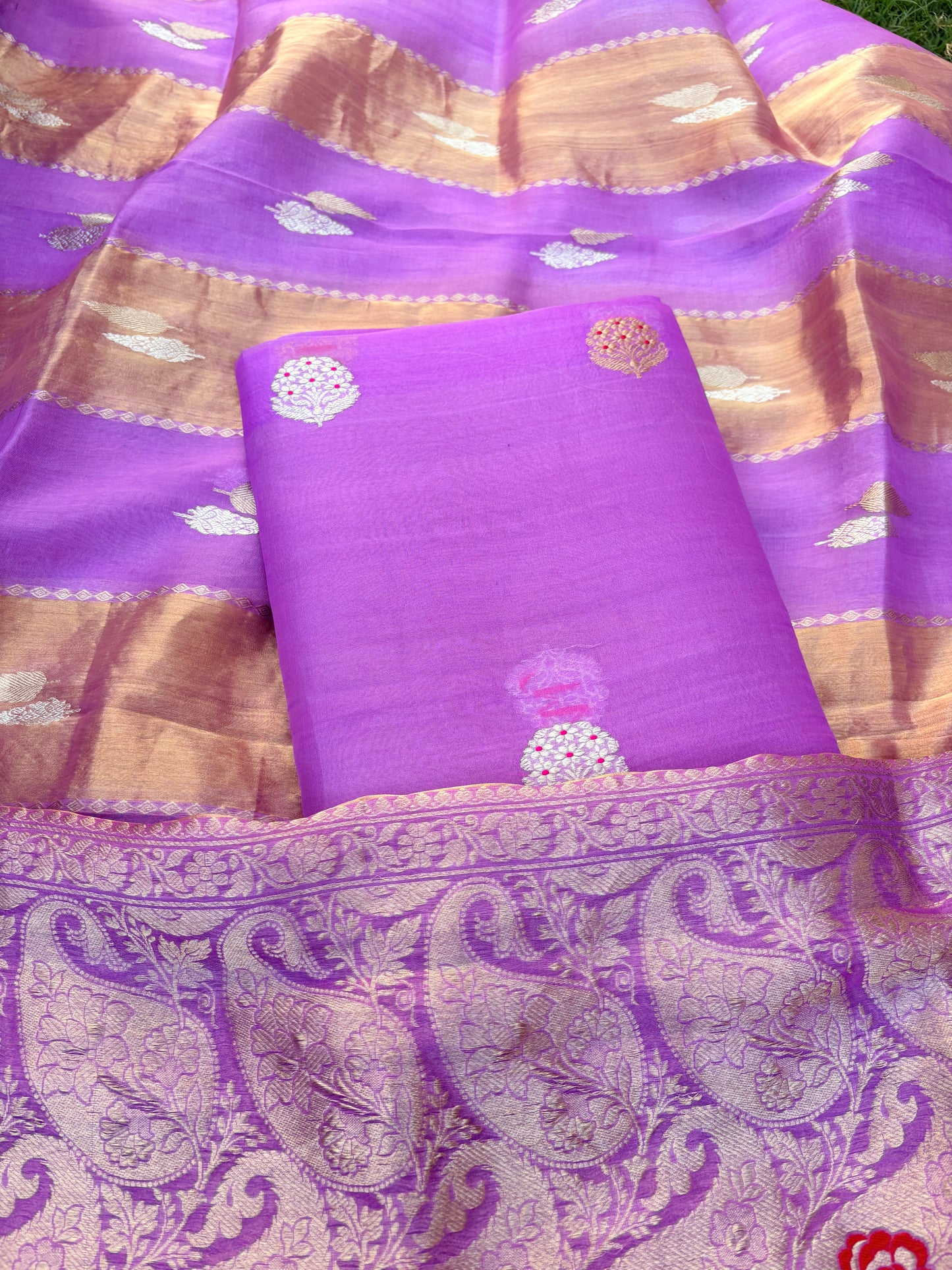 Lavender pure kadhwa silk kurta, kora tissue dupatta , plain silk bottom