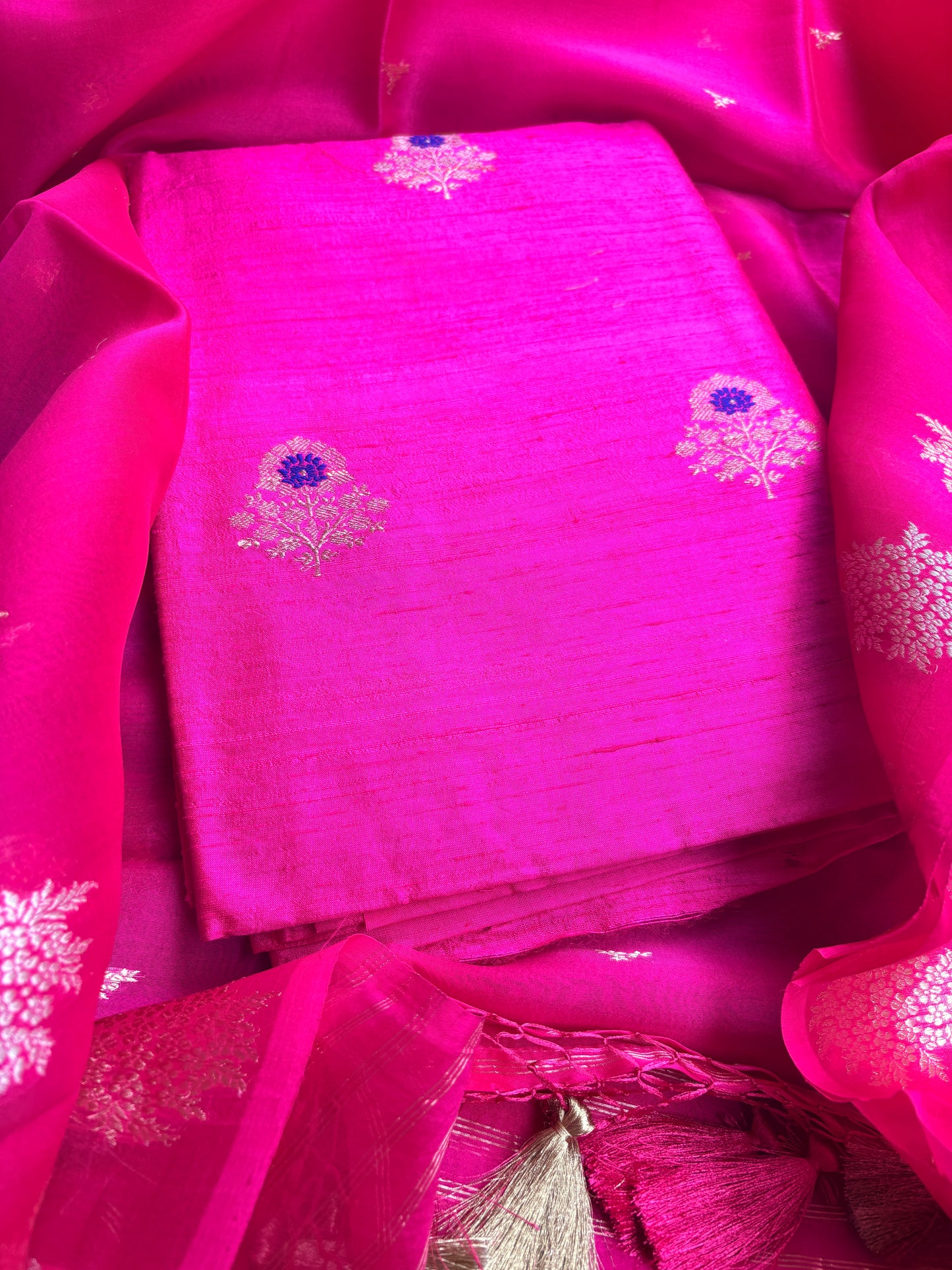 Pink kadhwa meenadar raw silk Kurta, bottom , kora kadhwa dupatta