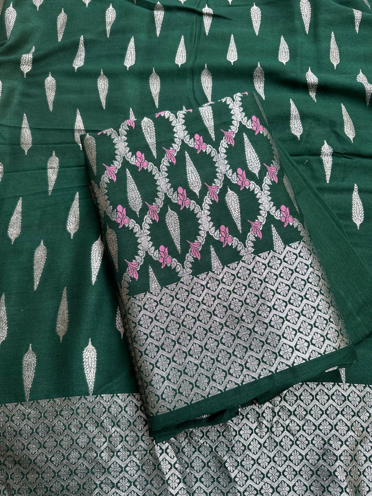 Green meendar moonda silk 3 piece suit