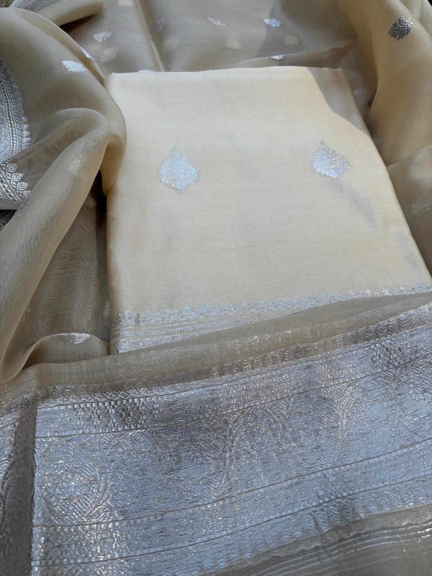 Cream Chiniya silk kurta, kora silk dupatta, plain bottom