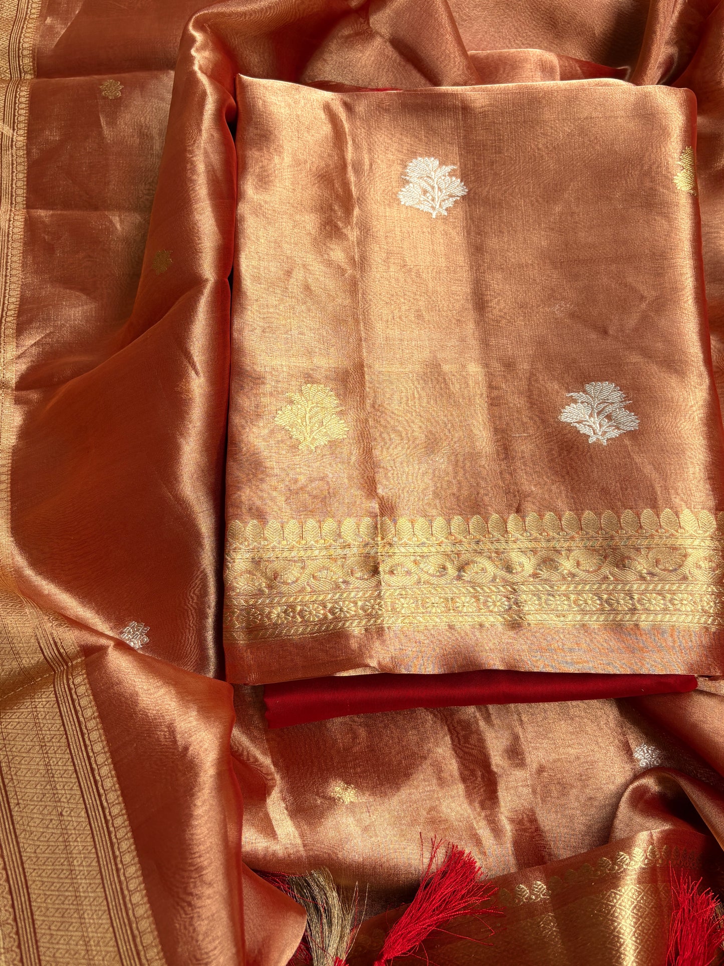 Red kadhwa tissue suit set