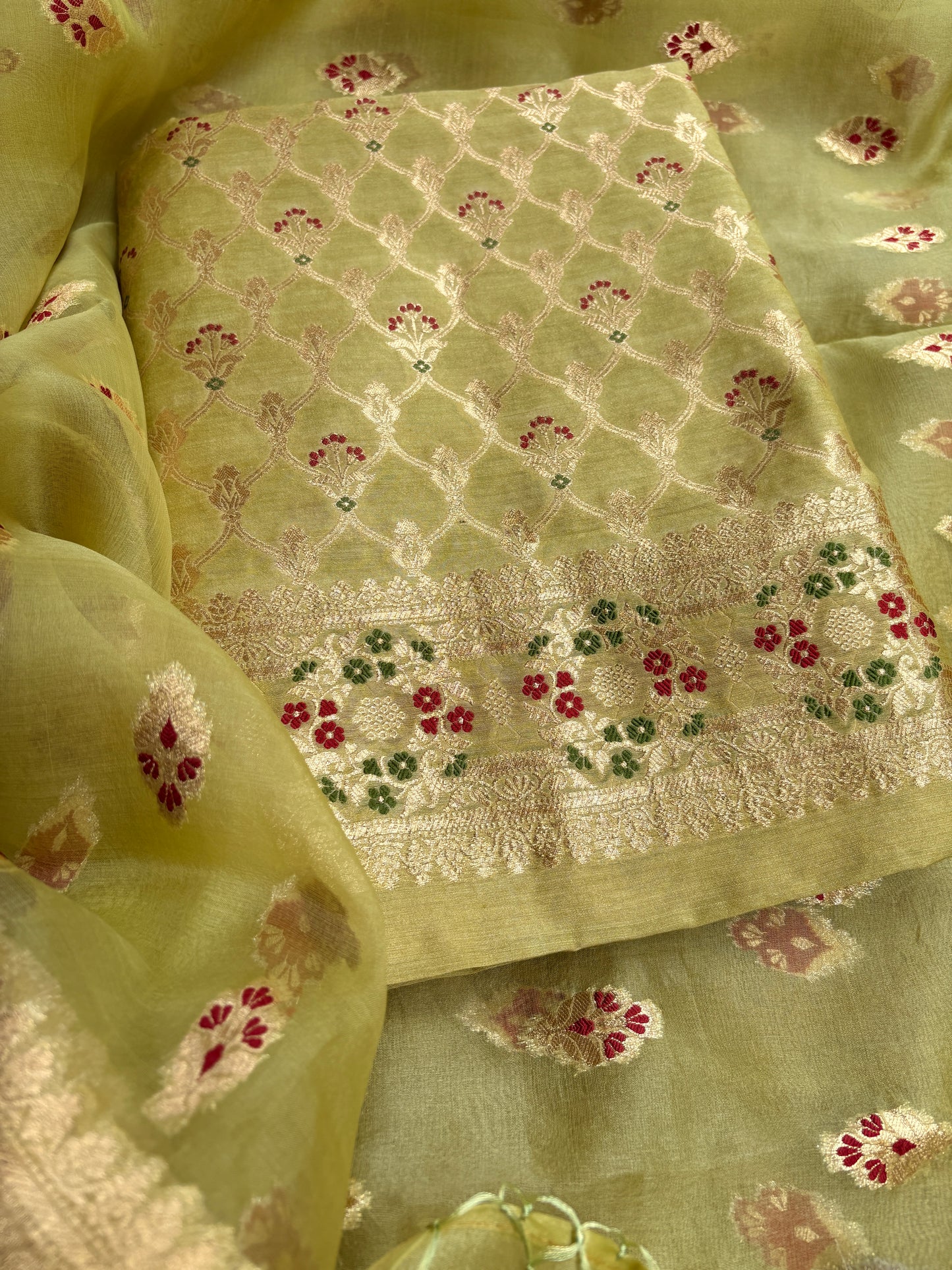 Green moonga silk kurta, kora kadhwa silk dupatta , plain bottom