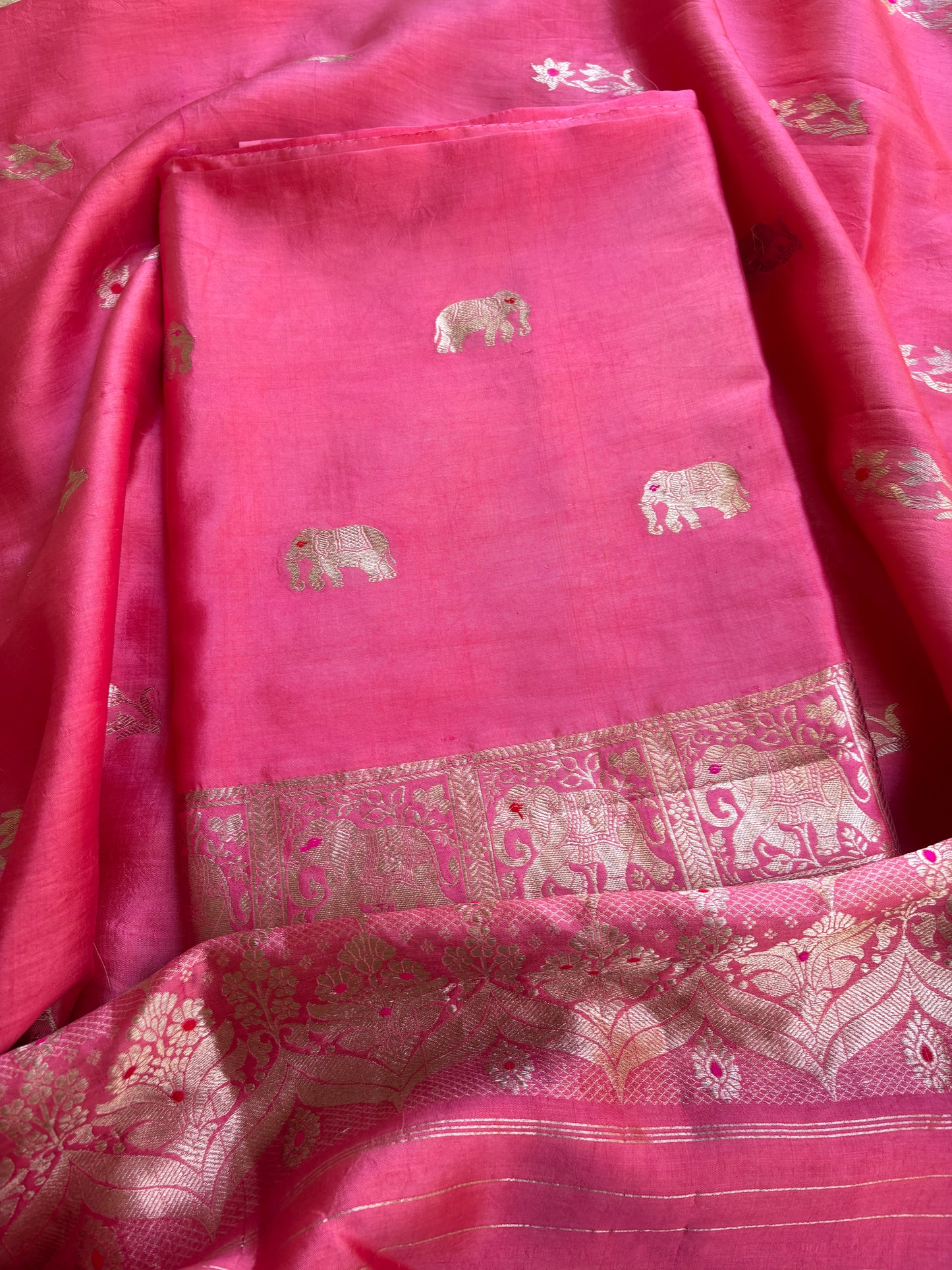 Pink Chiniya elephant motif kadhwa suit set