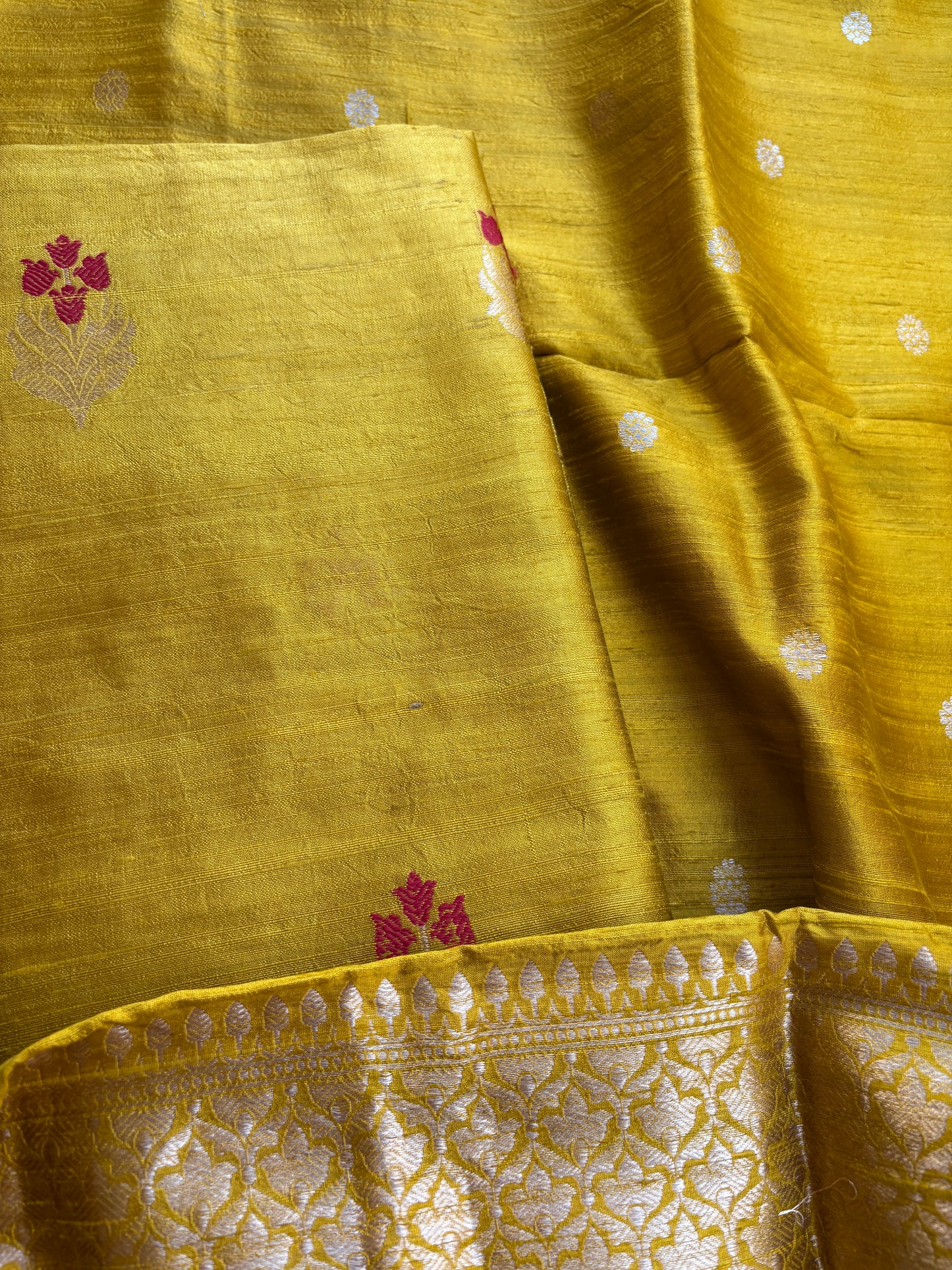 Yellow raw silk kadhwa suit set