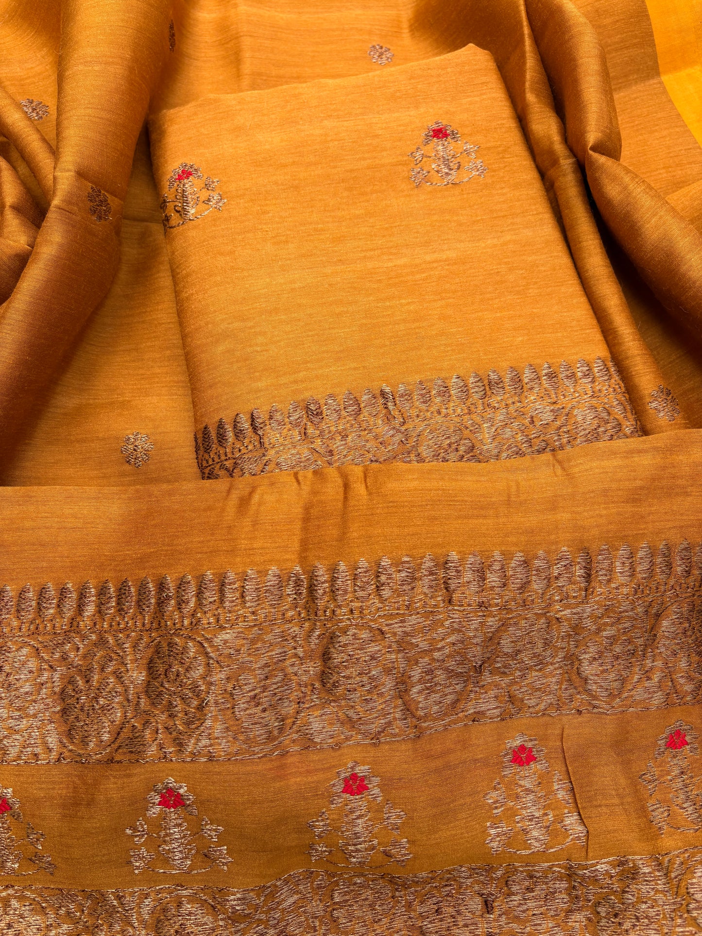 Mustard moonga silk meenadar kadhwa 3 piece suit set
